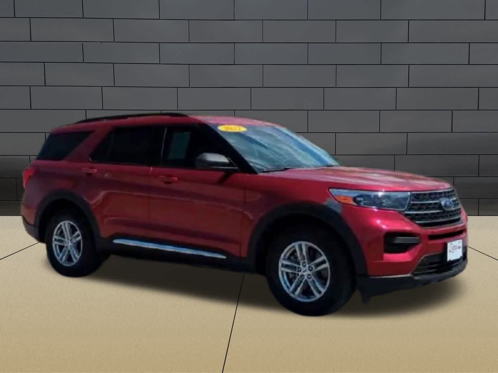 Thumbnail: 2022 Ford Explorer - 2