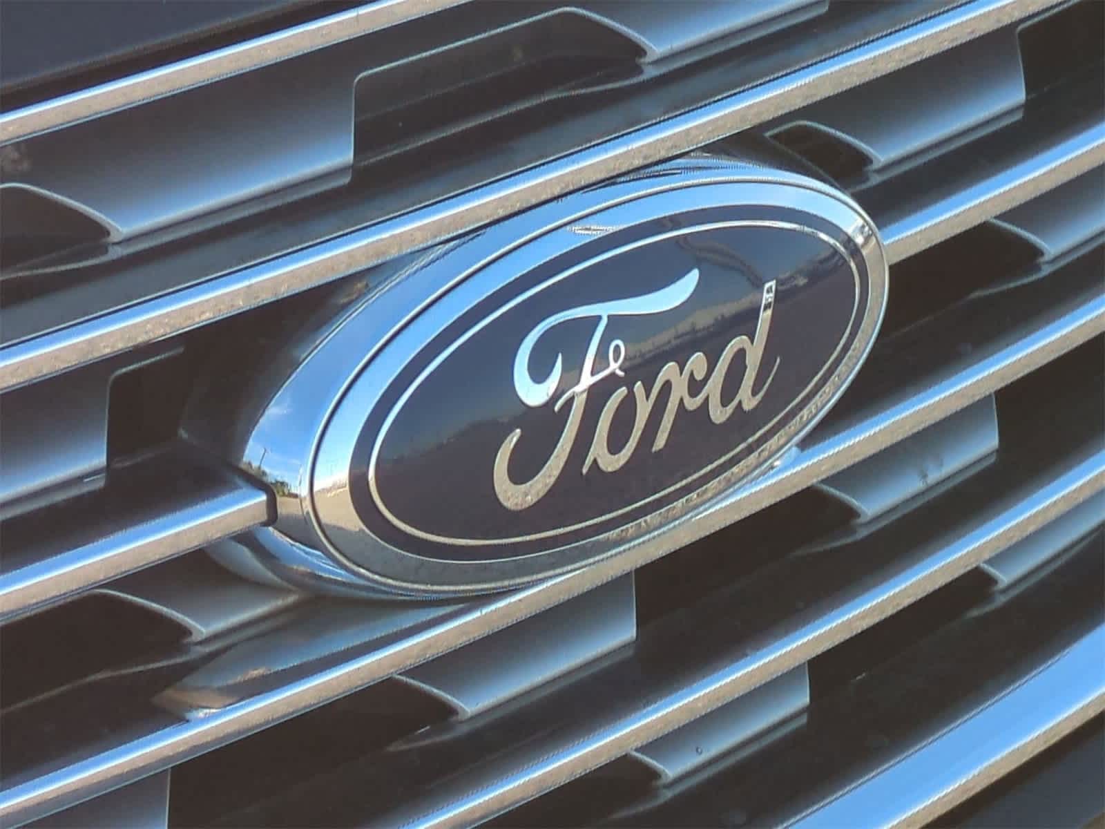 Thumbnail: 2022 Ford Edge - 29