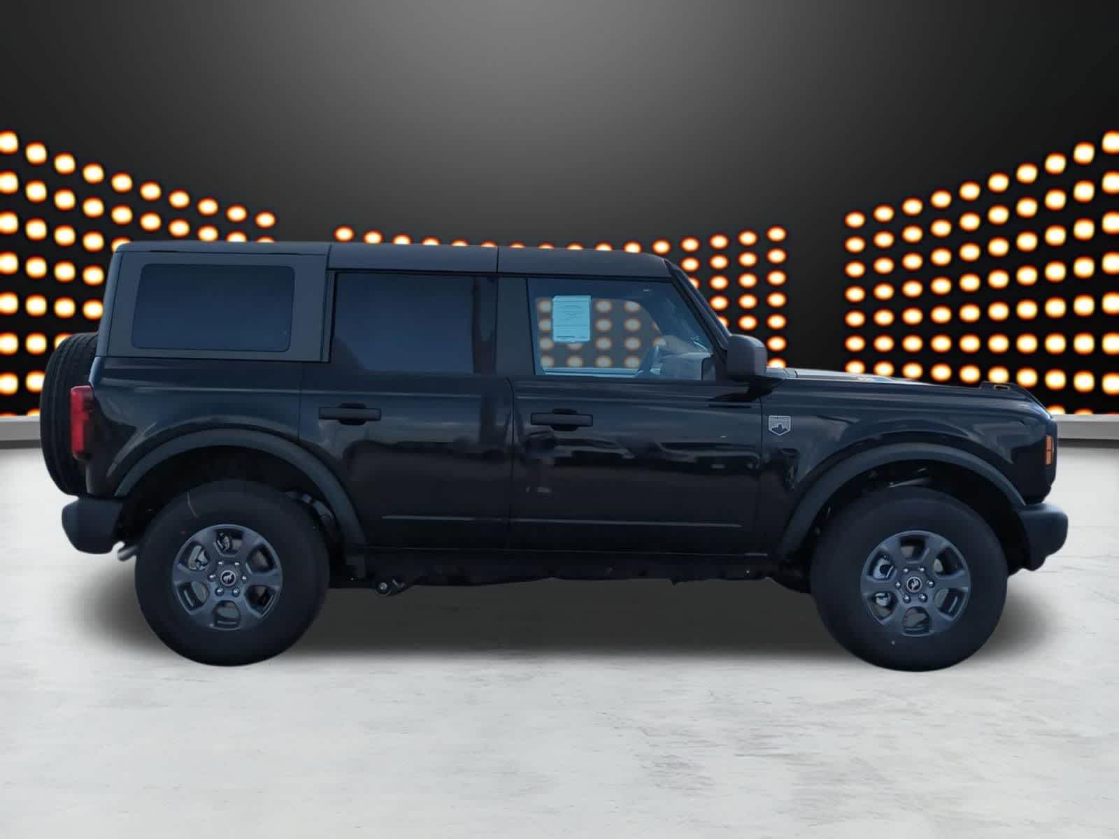 Thumbnail: 2025 Ford Bronco - 9