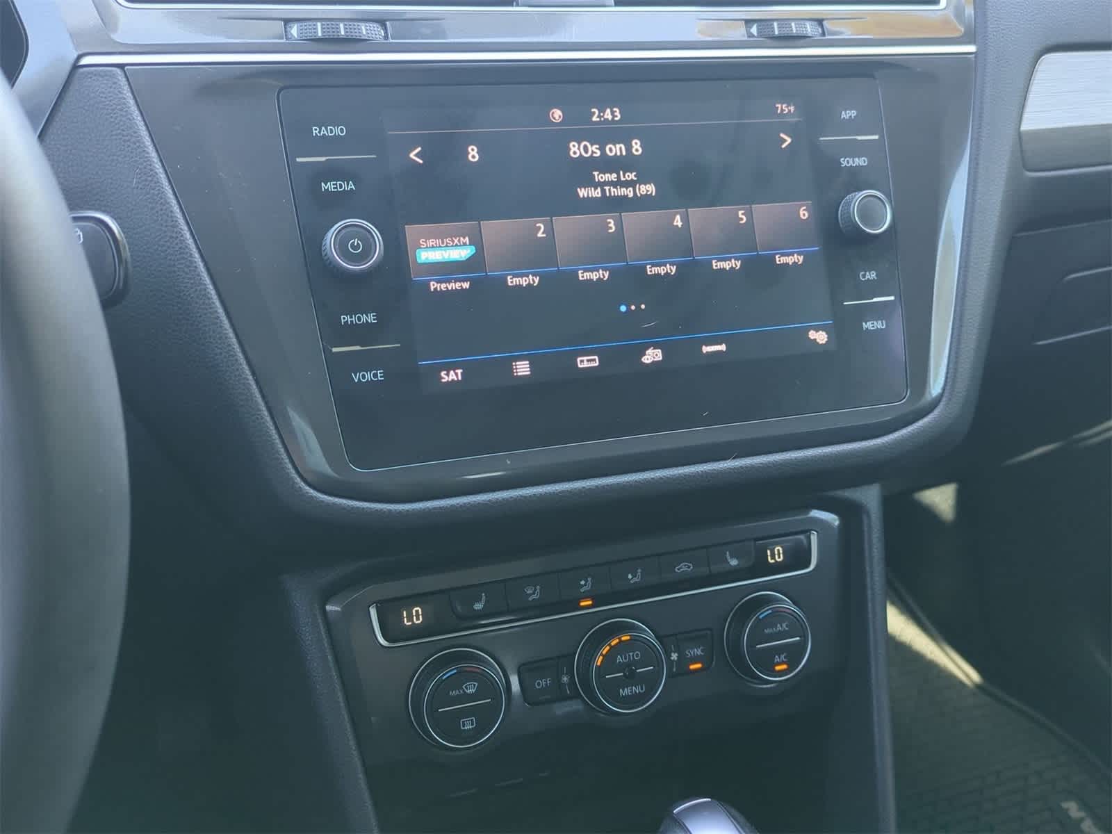 Thumbnail: 2020 Volkswagen Tiguan - 13