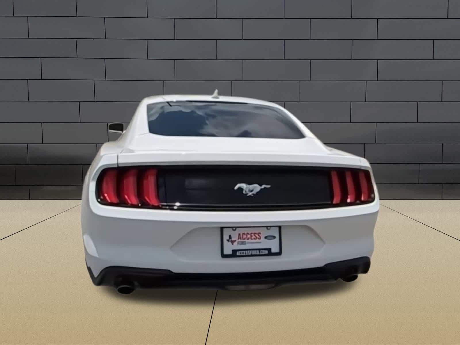 2023 Ford Mustang  7