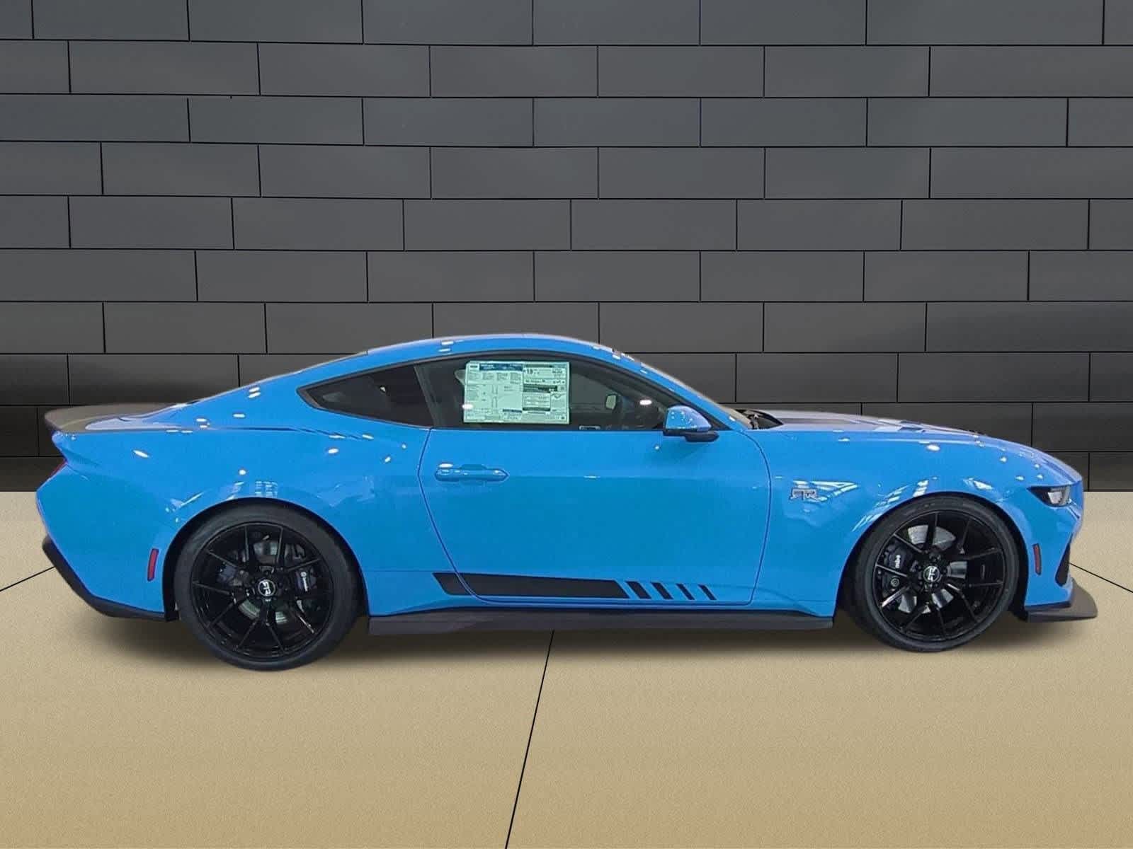 Thumbnail: 2025 Ford Mustang - 9