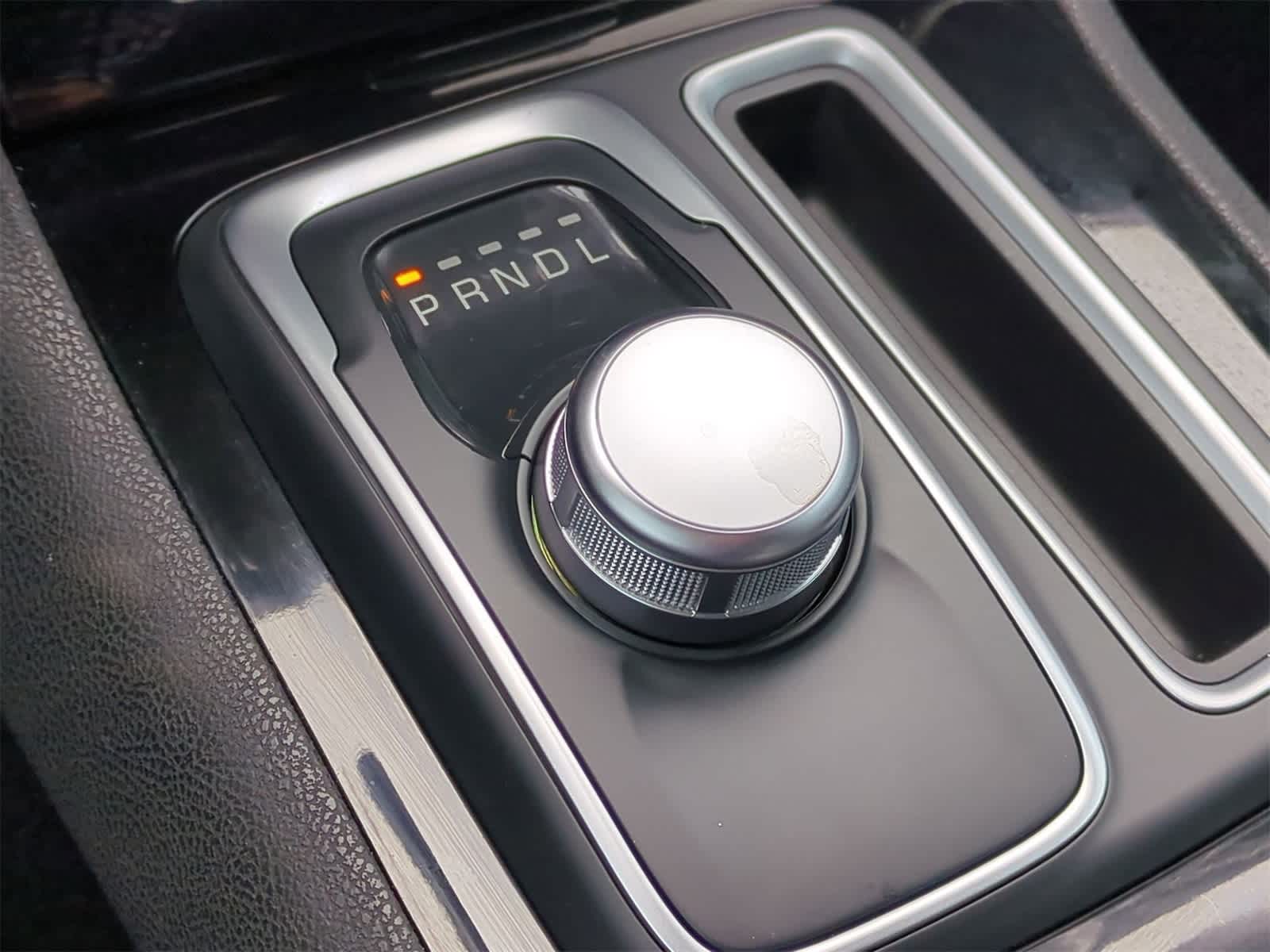 Thumbnail: 2023 Chrysler 300 - 15