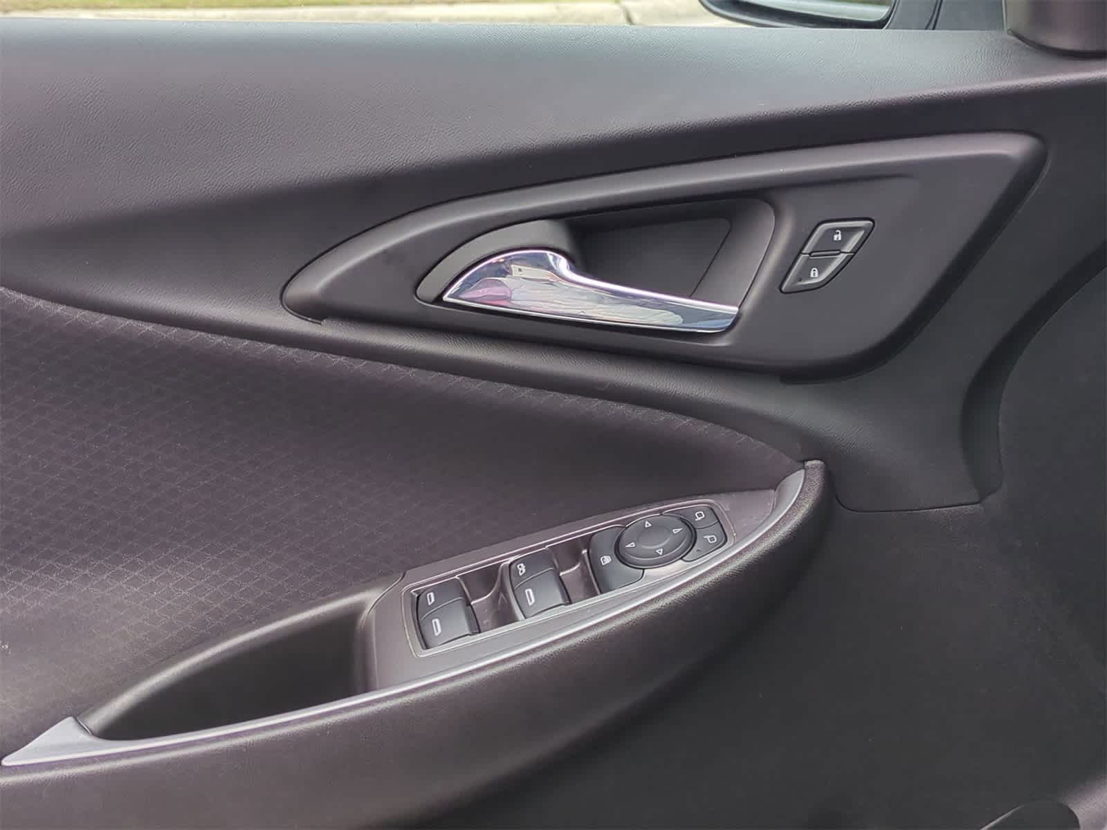 Thumbnail: 2023 Chevrolet Malibu - 22