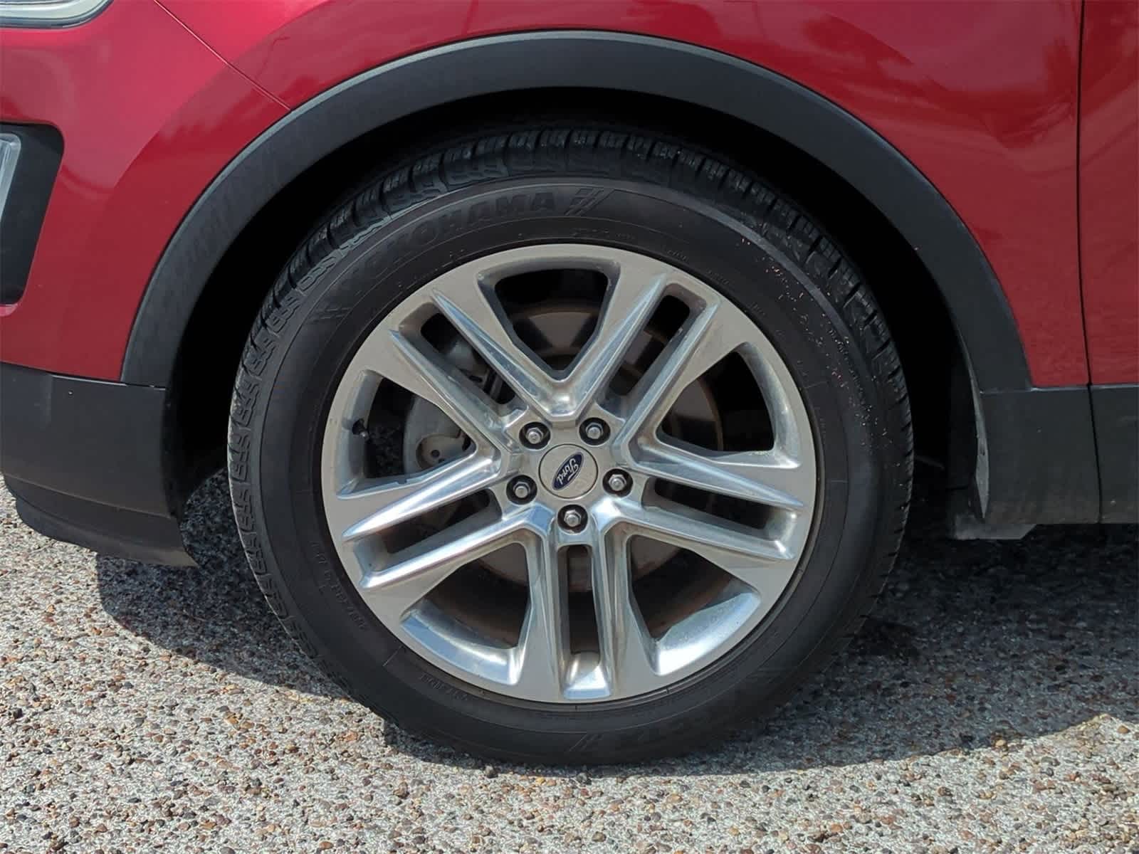 Thumbnail: 2017 Ford Explorer - 32