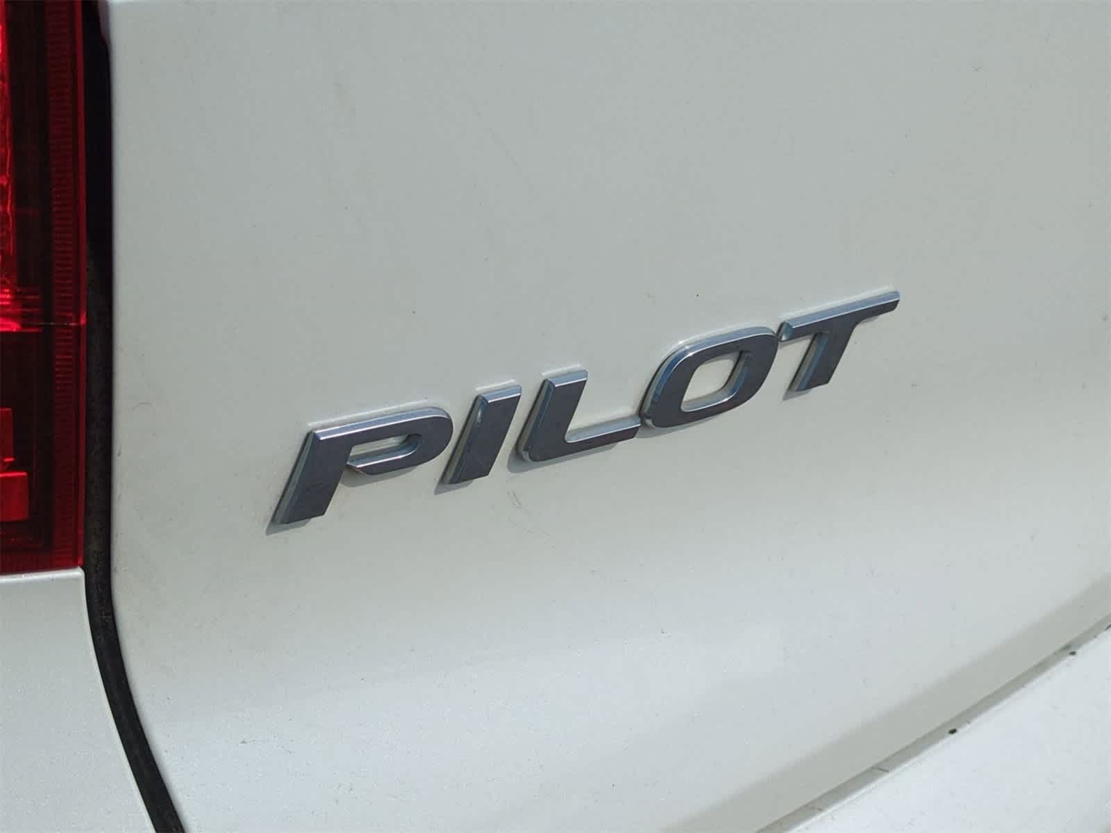 Thumbnail: 2018 Honda Pilot - 31