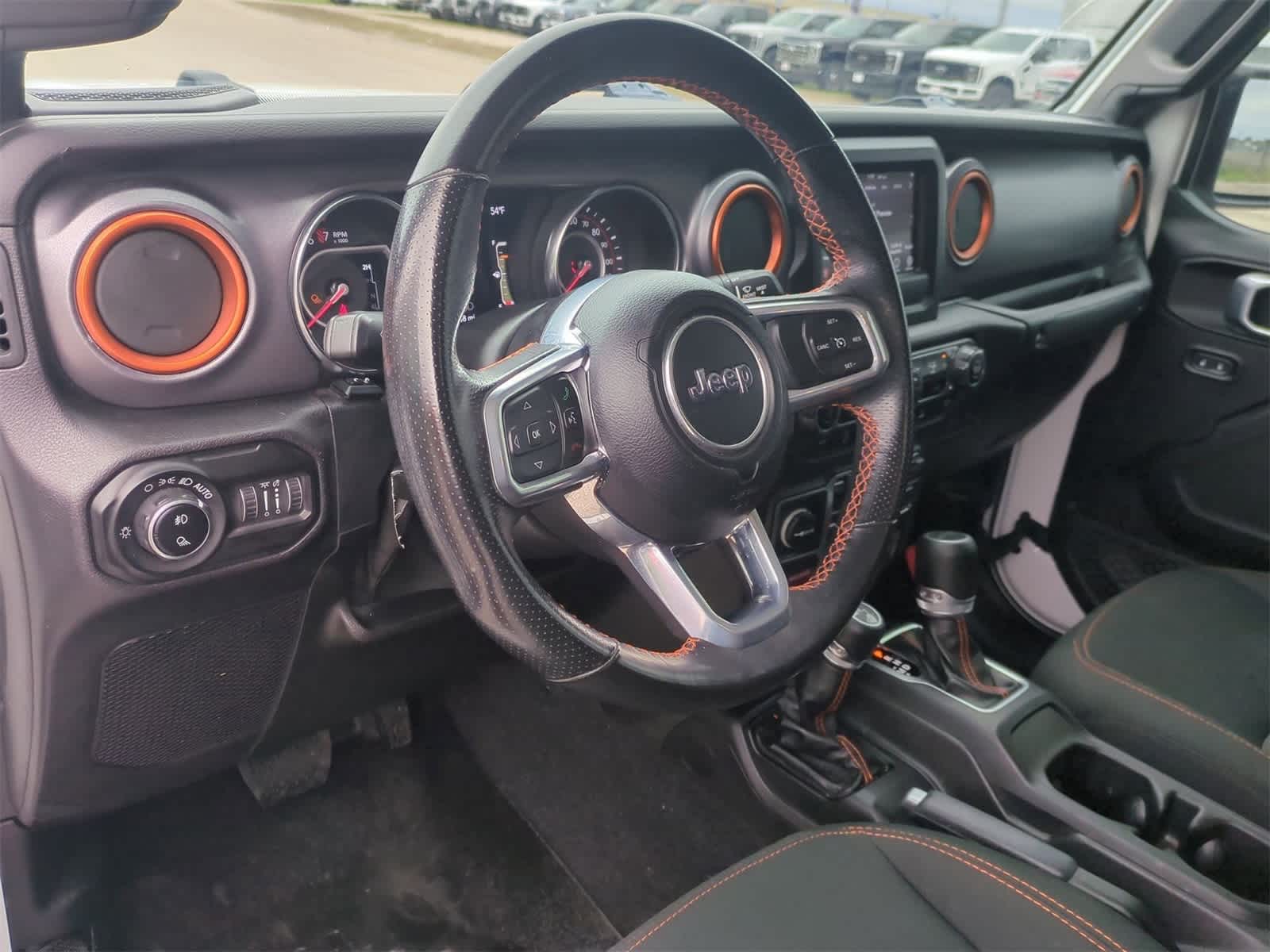 Thumbnail: 2021 Jeep Gladiator - 10