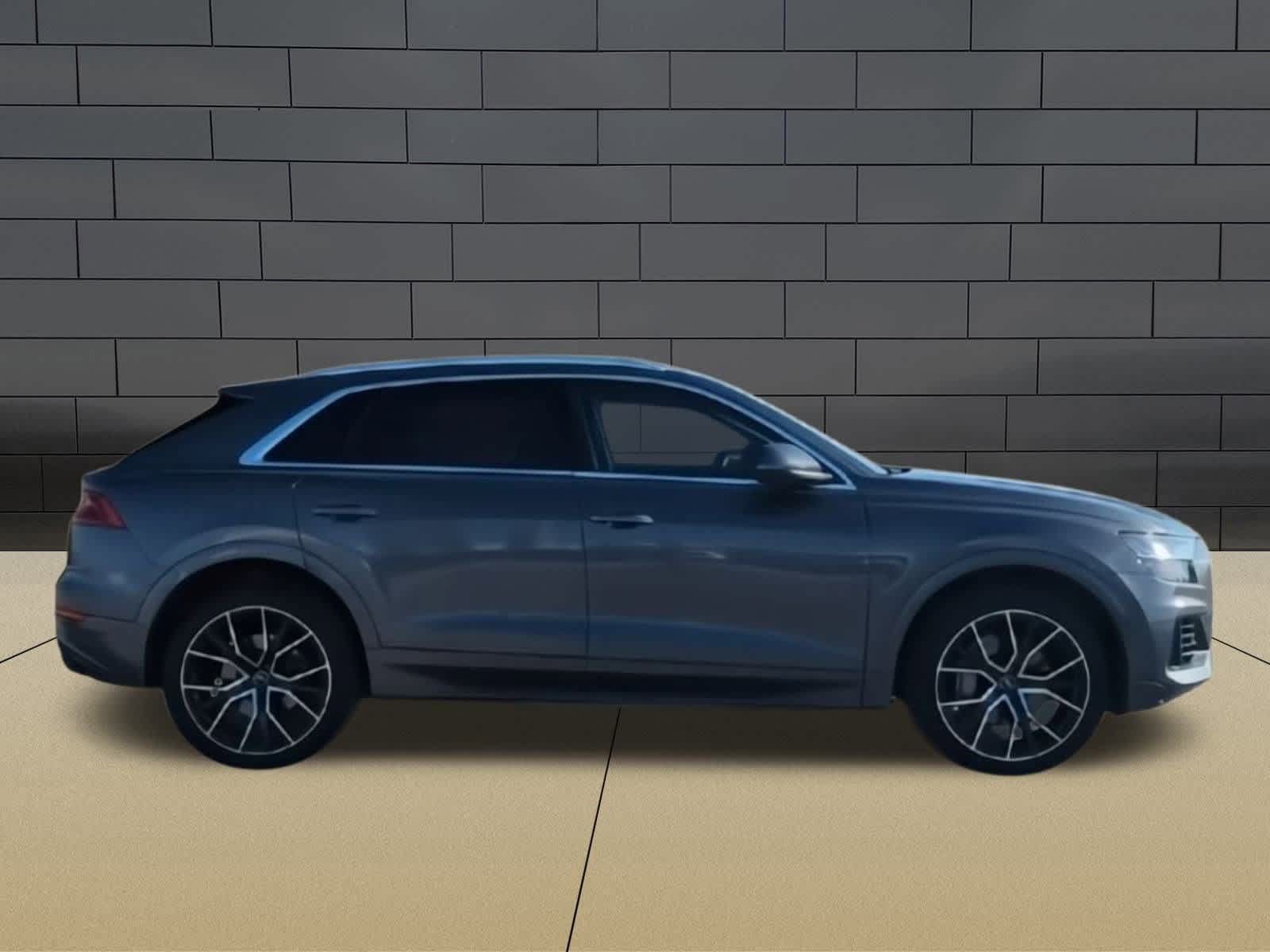 Thumbnail: 2019 Audi Q8 - 9