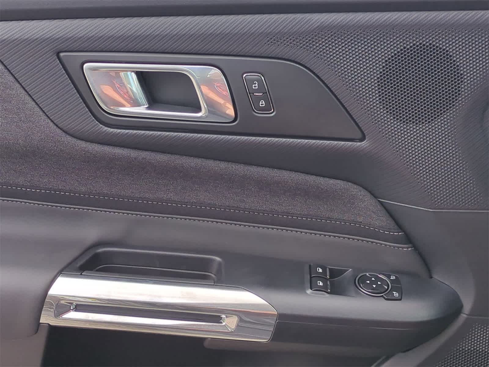 Thumbnail: 2025 Ford Mustang - 21