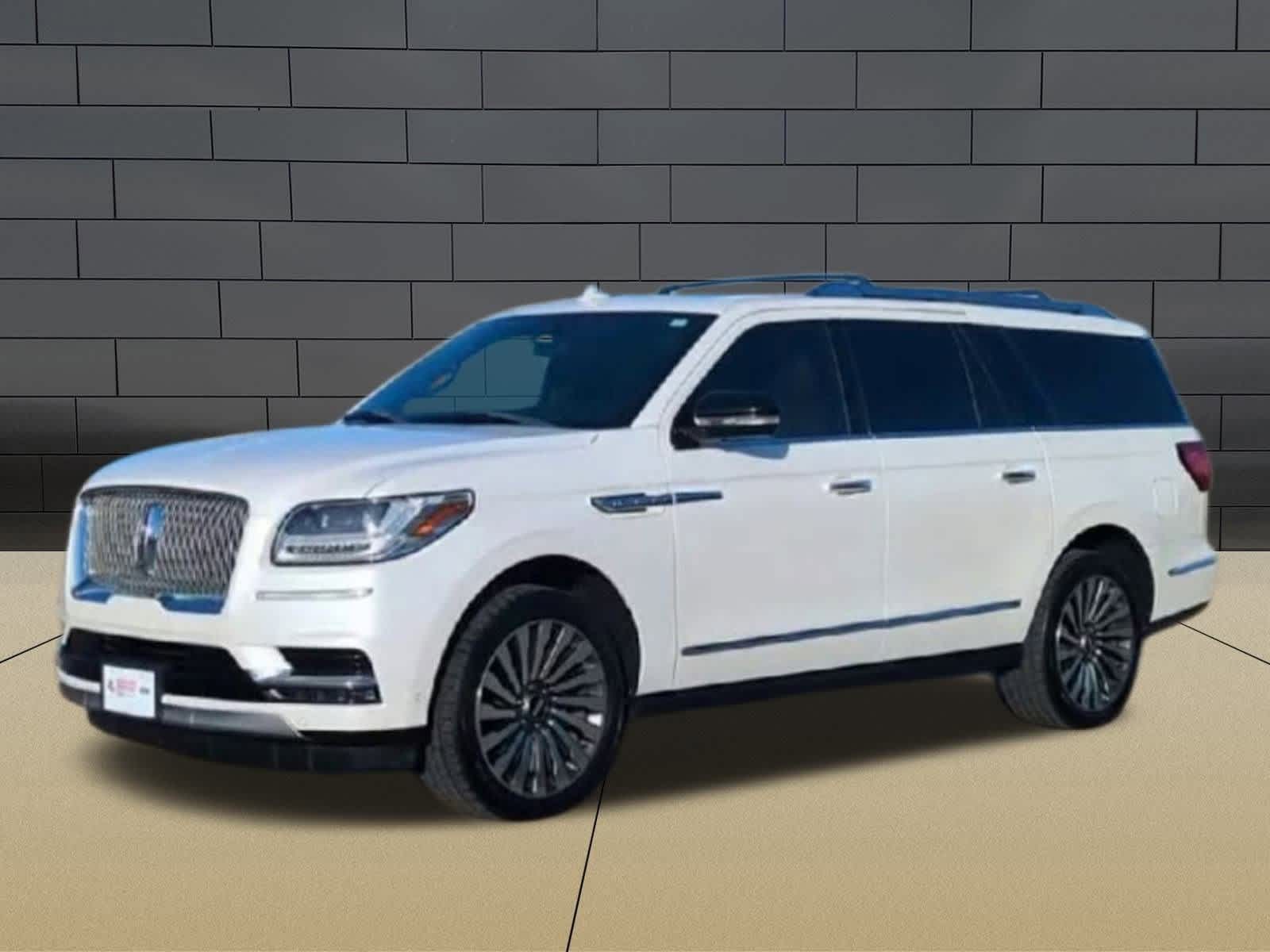 Thumbnail: 2019 Lincoln Navigator L - 4