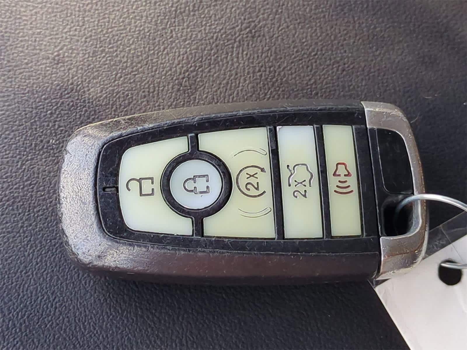 Thumbnail: 2021 Ford Explorer - 34