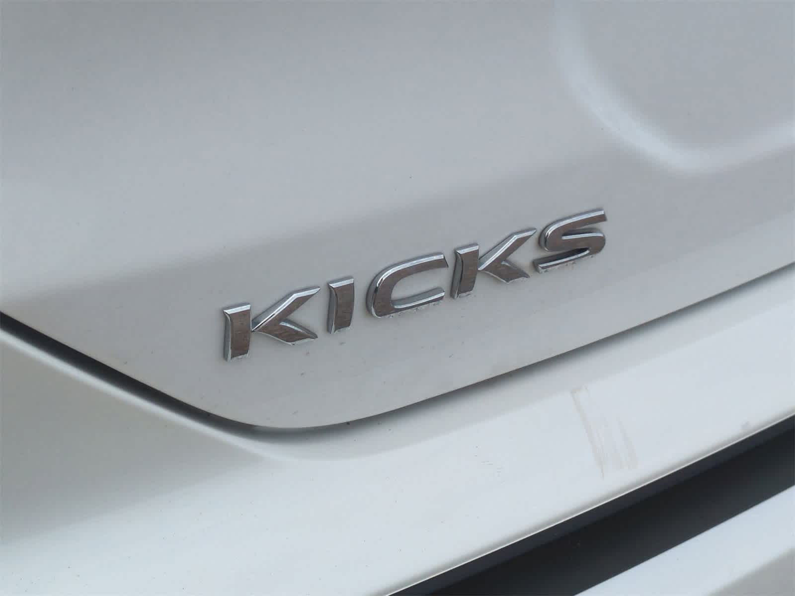 Thumbnail: 2023 Nissan Kicks - 30