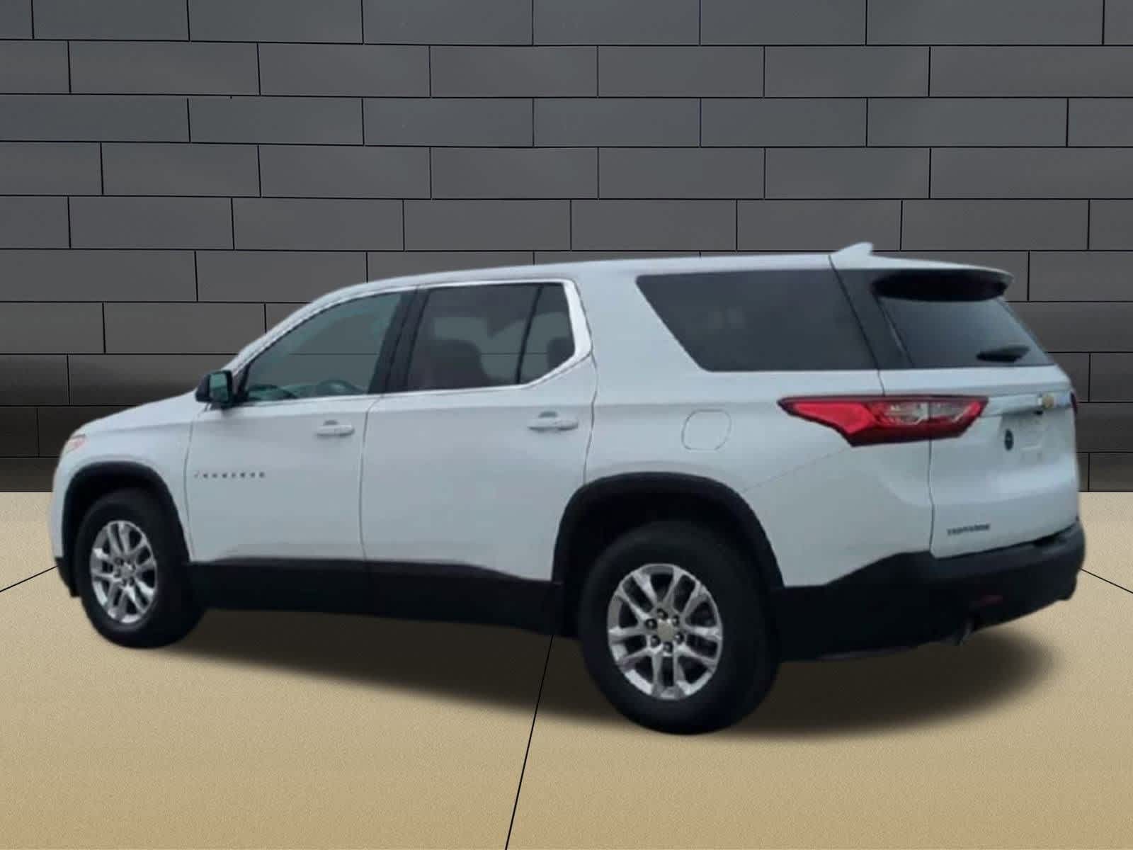 Thumbnail: 2019 Chevrolet Traverse - 6