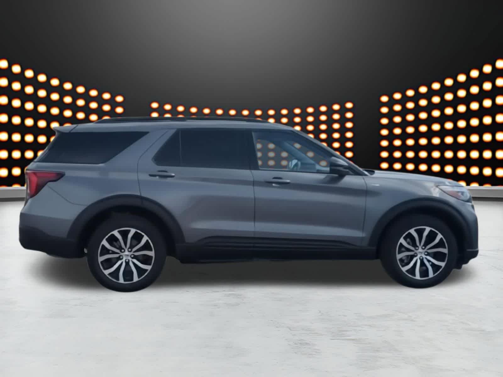 Thumbnail: 2025 Ford Explorer - 9