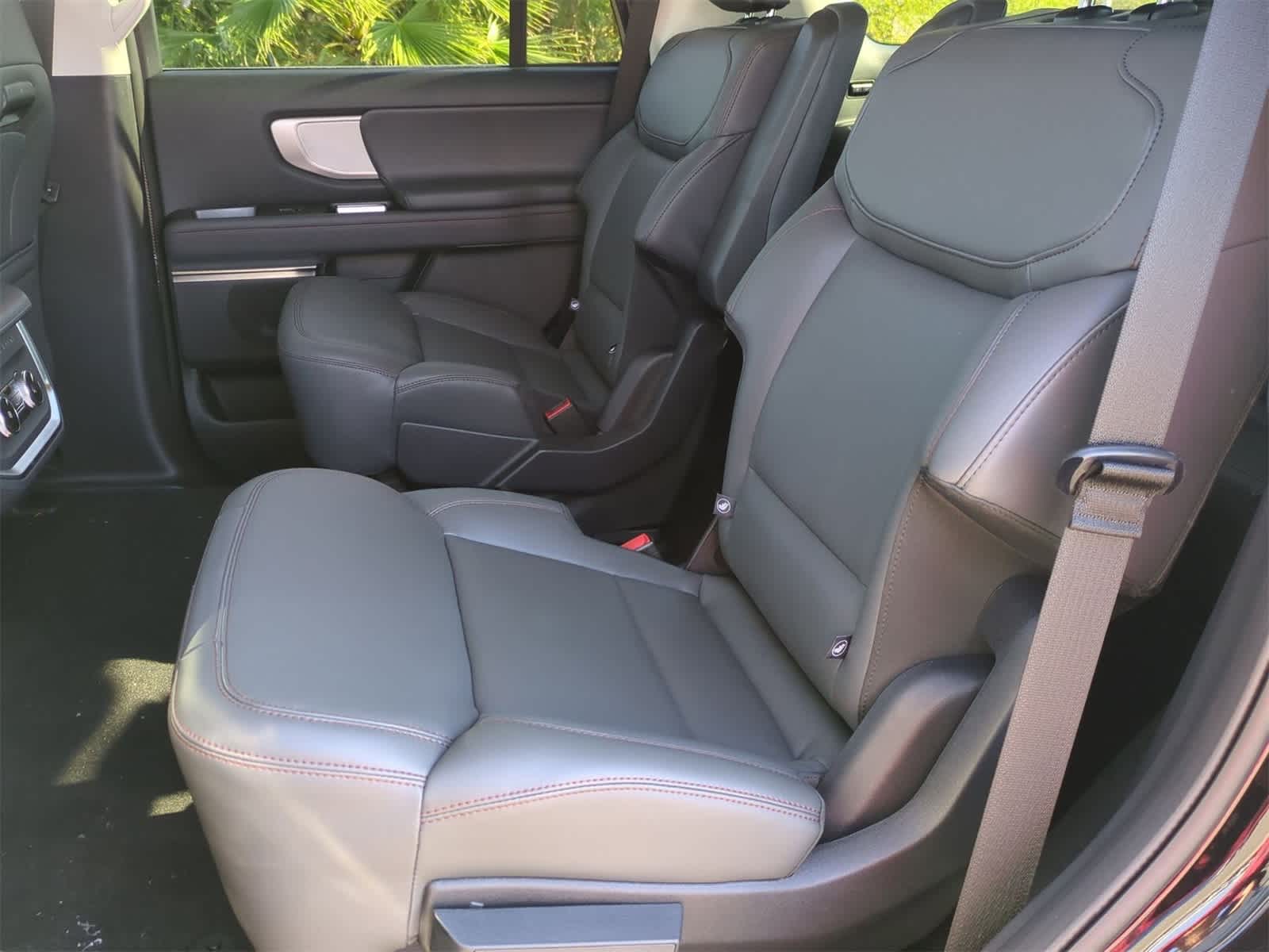 Thumbnail: 2025 Ford Expedition - 25