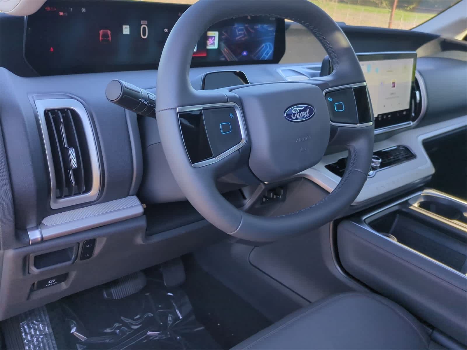 Thumbnail: 2025 Ford Expedition - 10