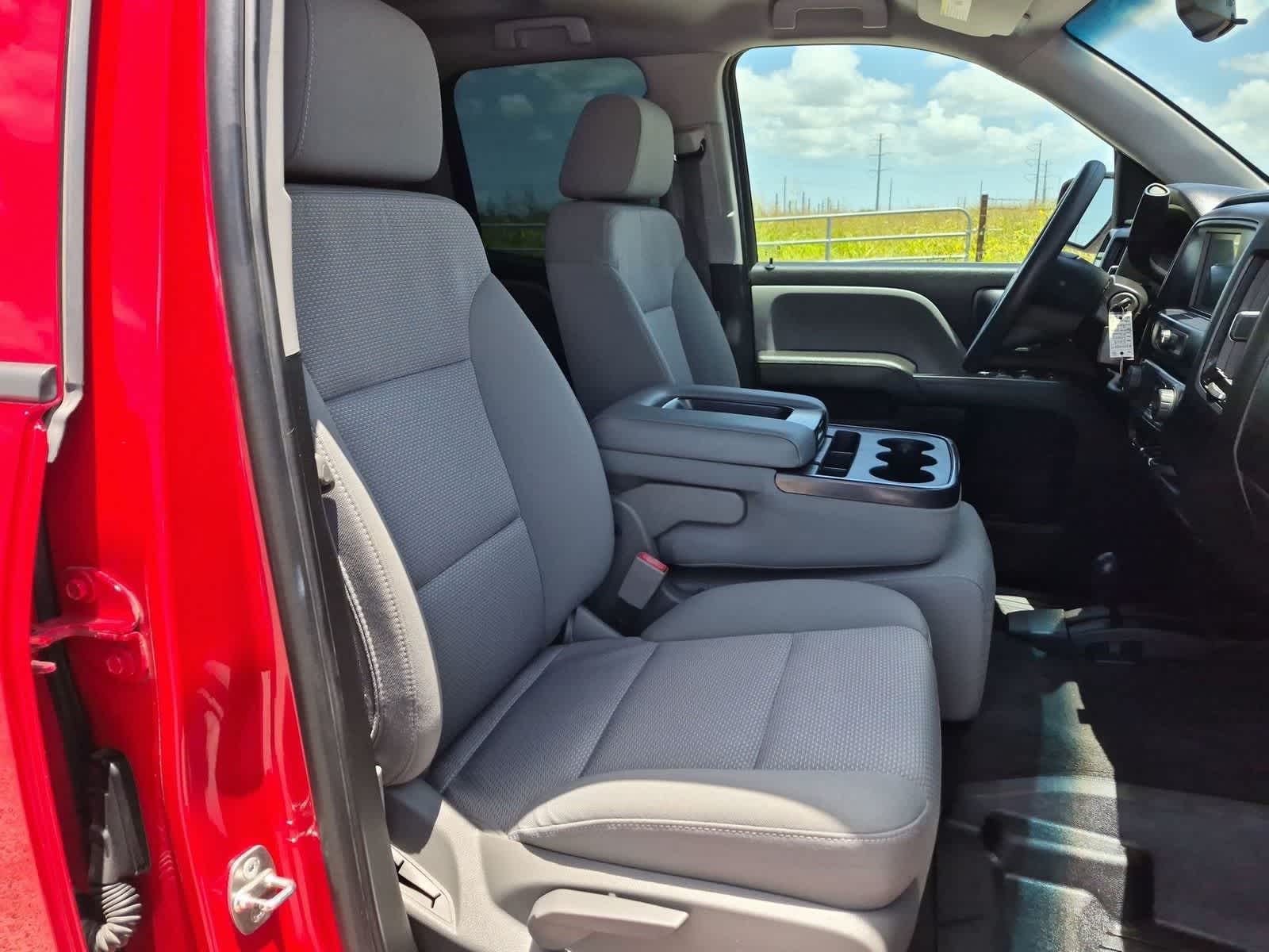 Thumbnail: 2019 Chevrolet Silverado 1500 - 24