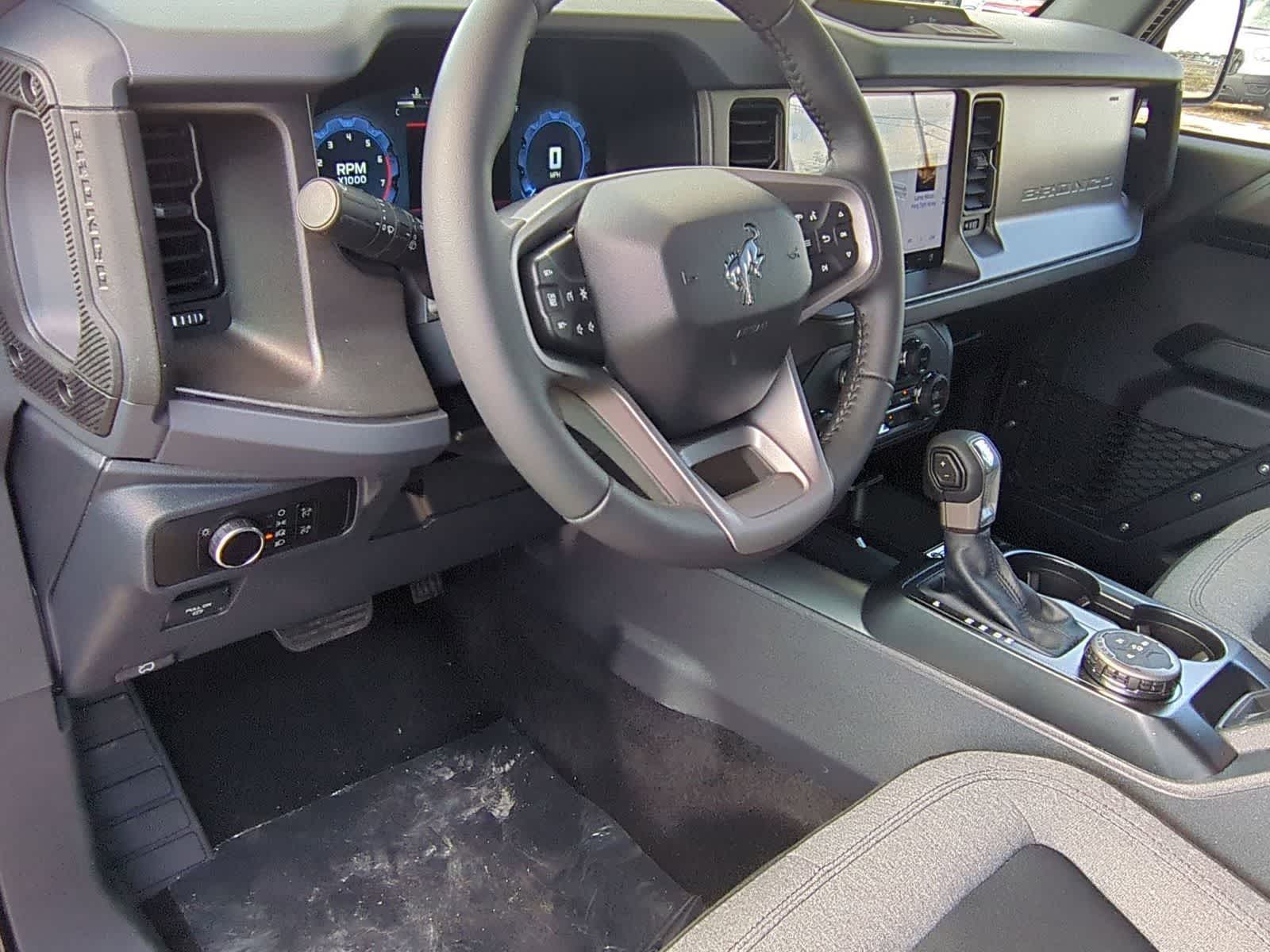 Thumbnail: 2025 Ford Bronco - 10