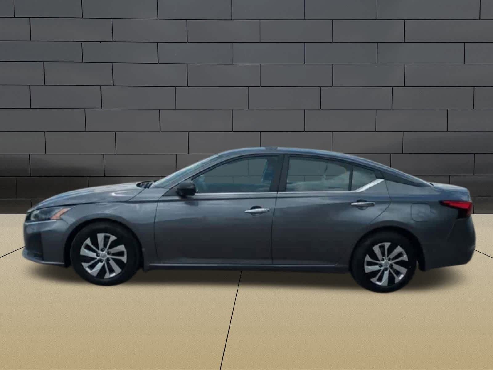 Thumbnail: 2024 Nissan Altima - 5