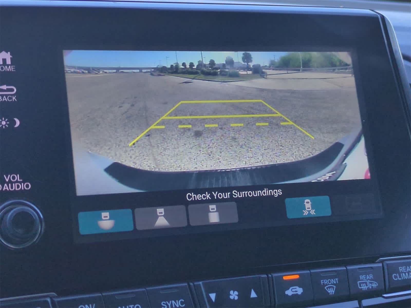 Thumbnail: 2023 Honda Odyssey - 15