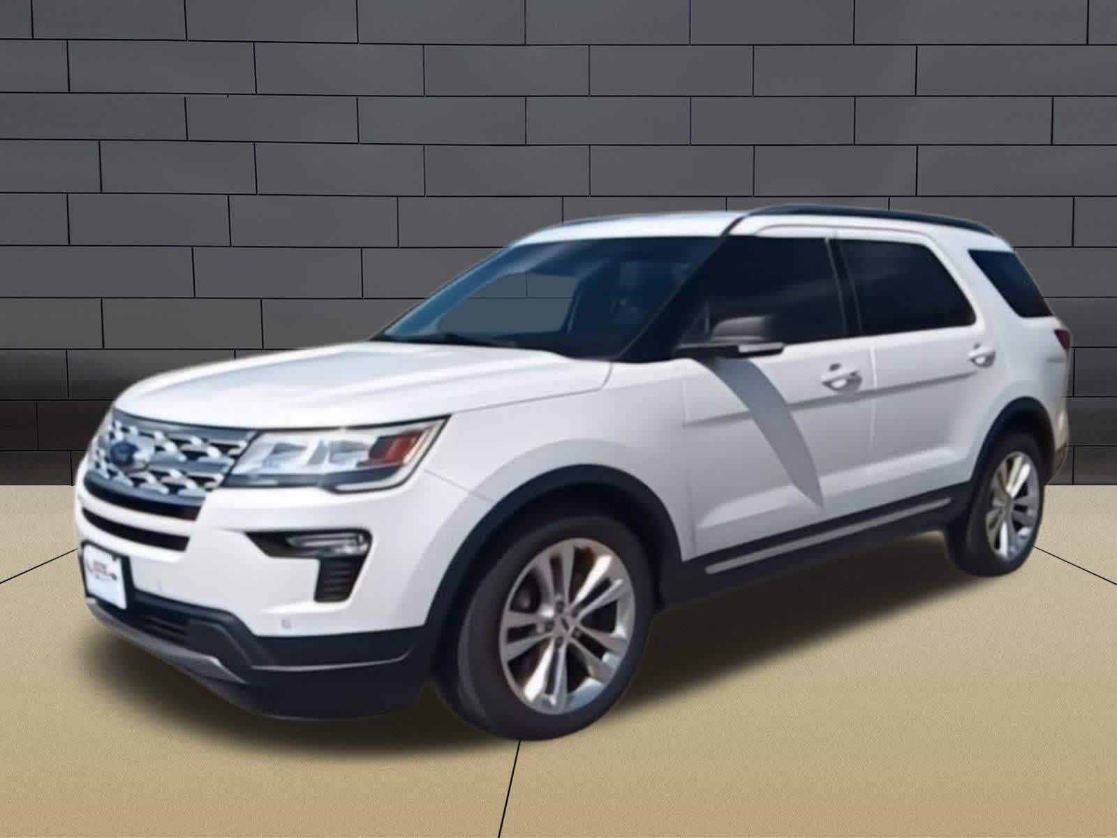 2019 Ford Explorer XLT 4