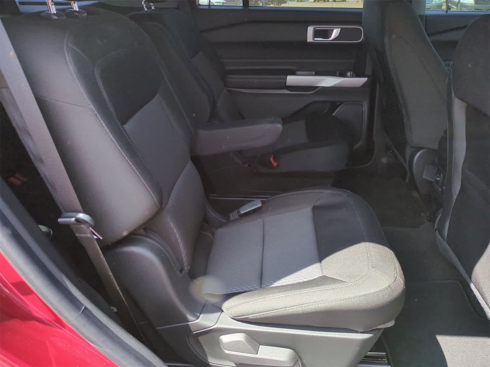 Thumbnail: 2022 Ford Explorer - 25