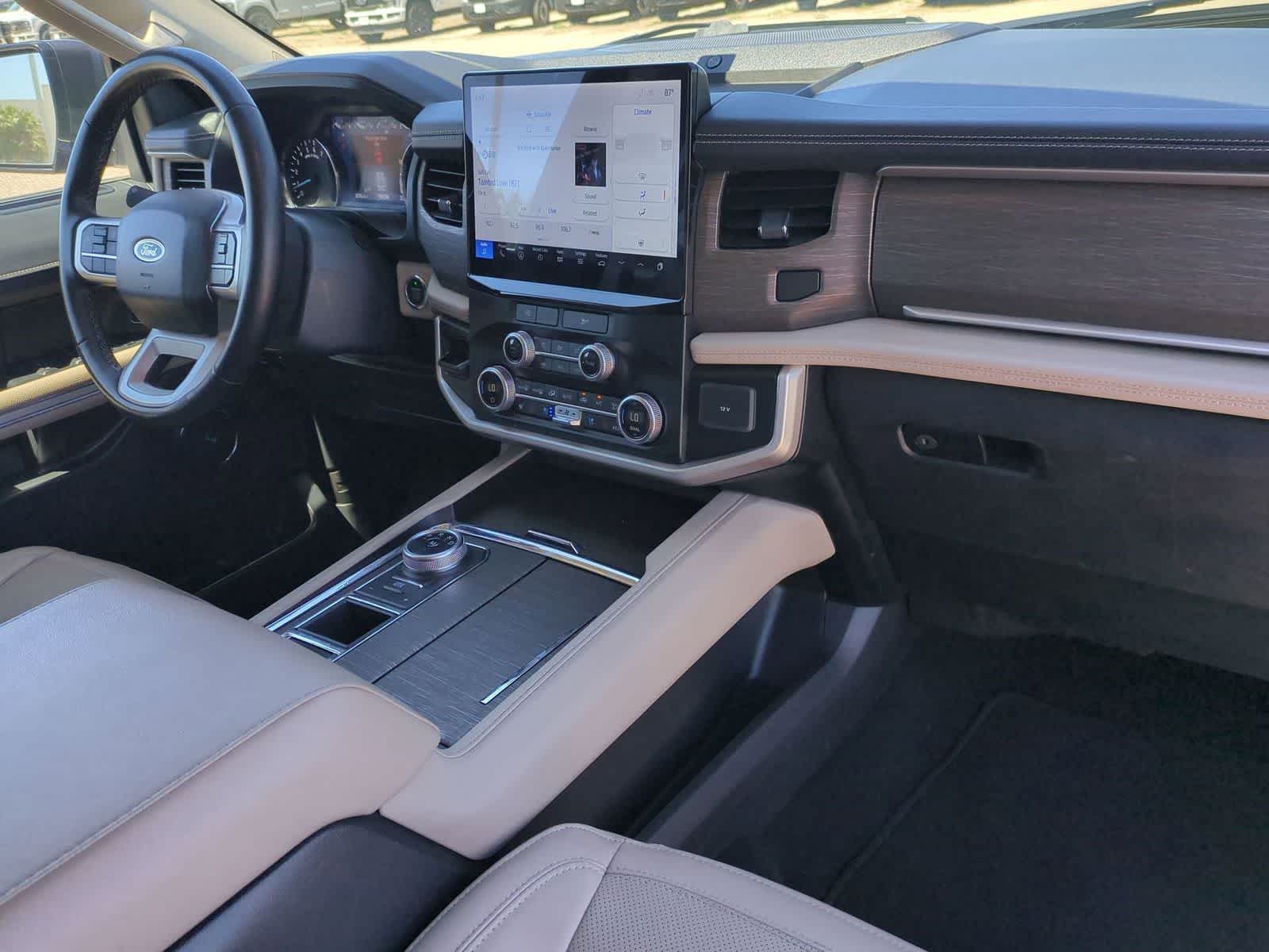 Thumbnail: 2024 Ford Expedition - 29