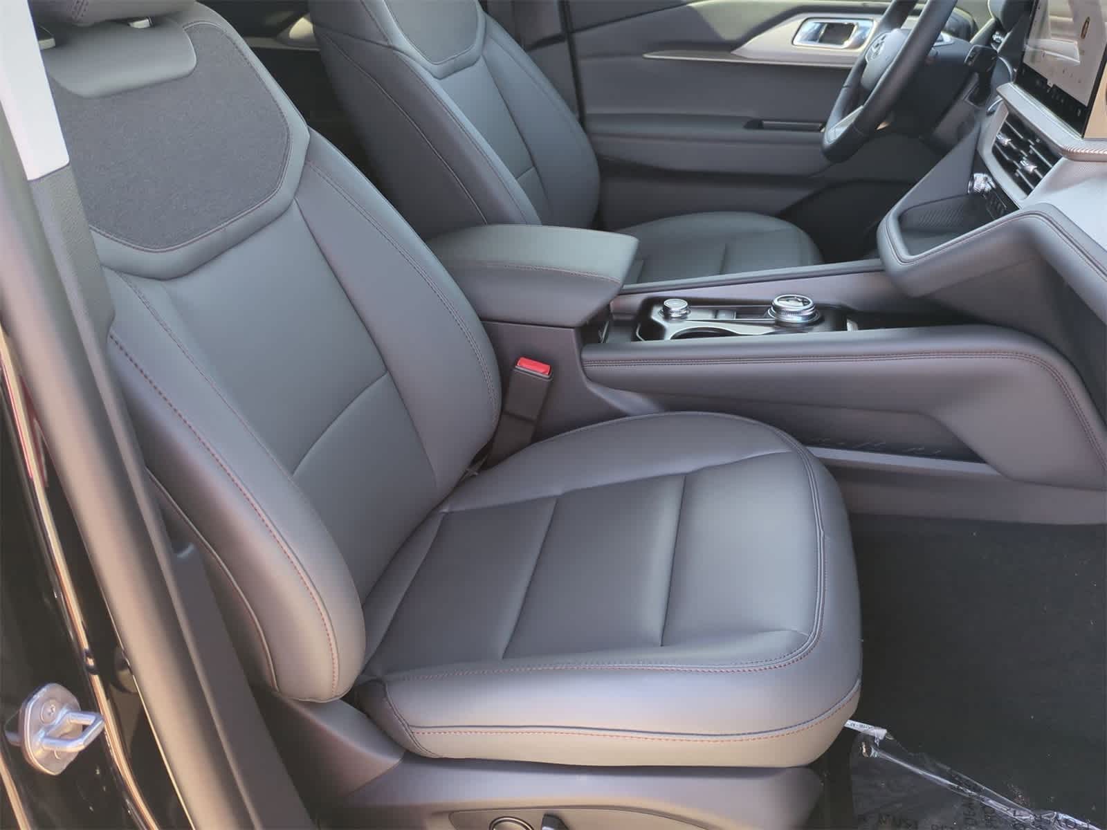 Thumbnail: 2025 Ford Explorer - 26