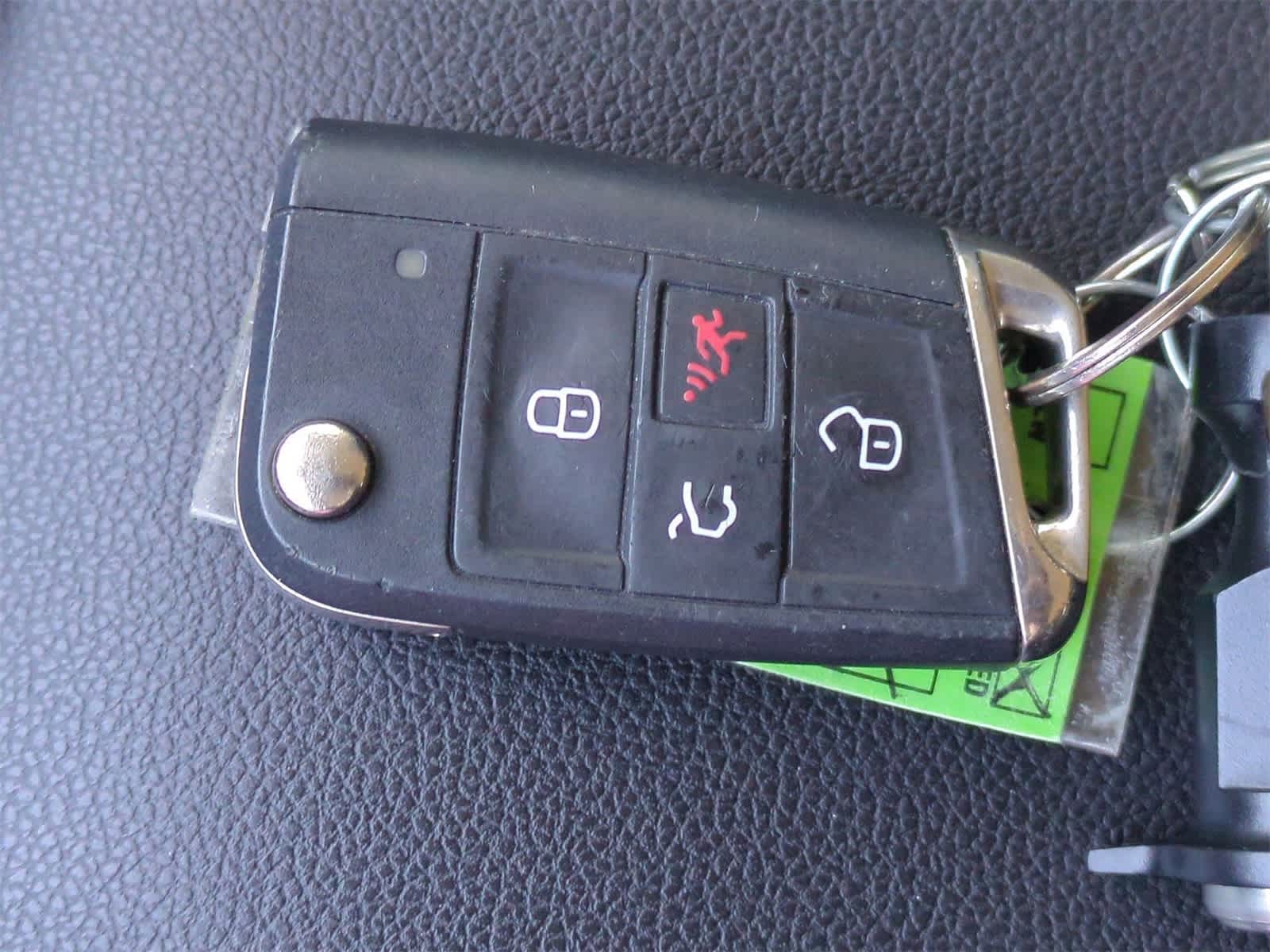 Thumbnail: 2020 Volkswagen Tiguan - 33