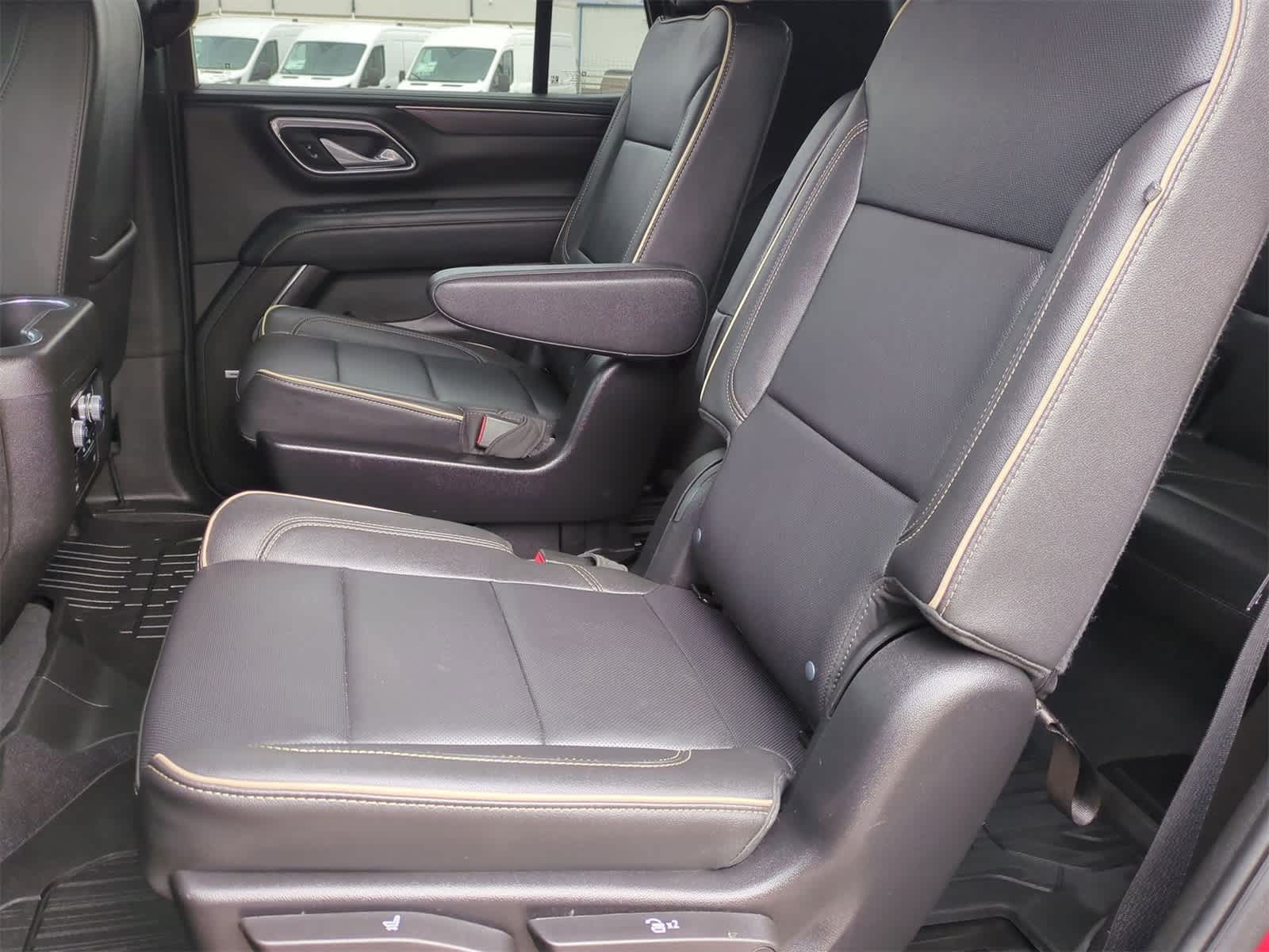 Thumbnail: 2024 GMC Yukon - 25