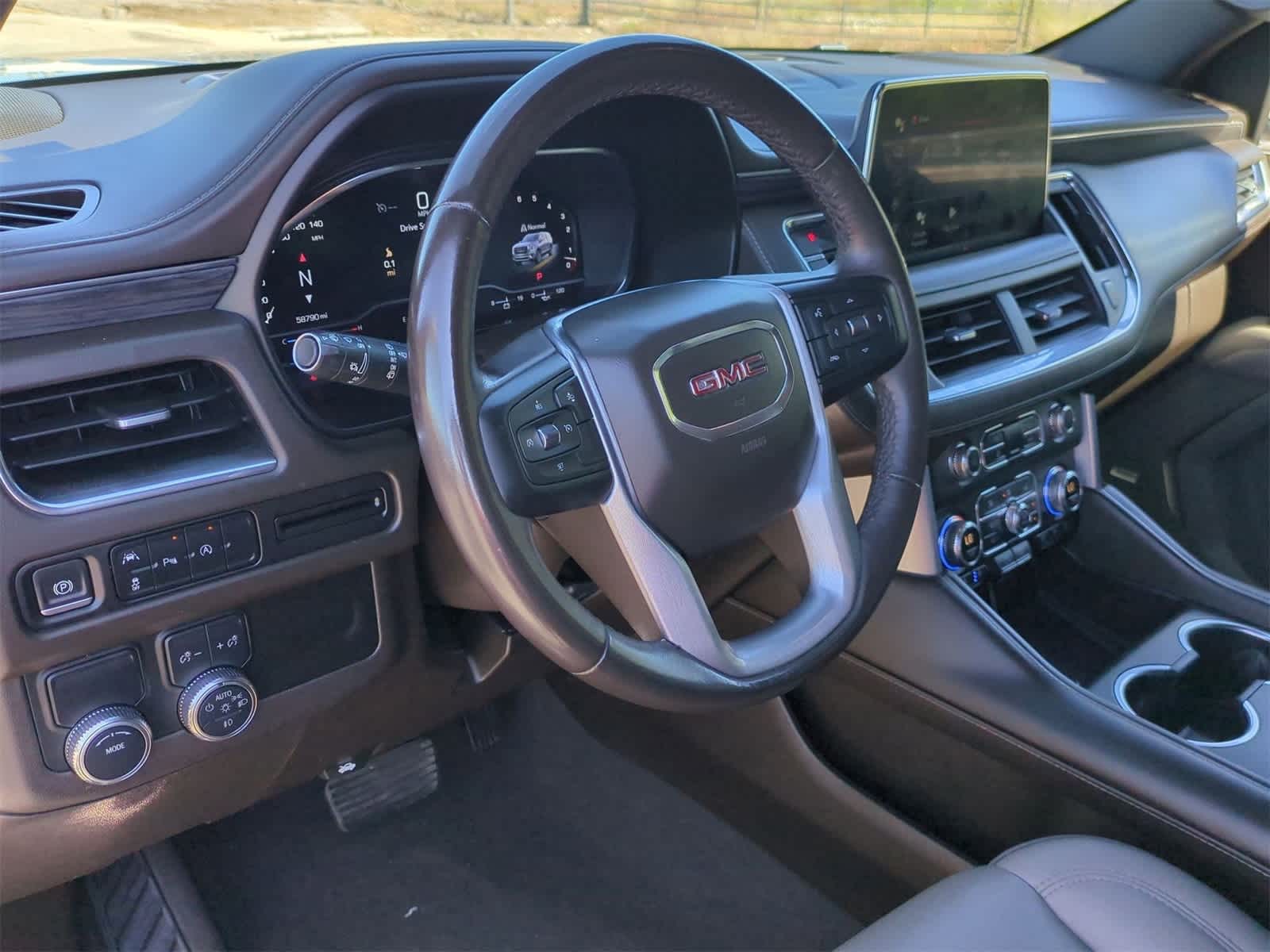 Thumbnail: 2023 GMC Yukon - 10