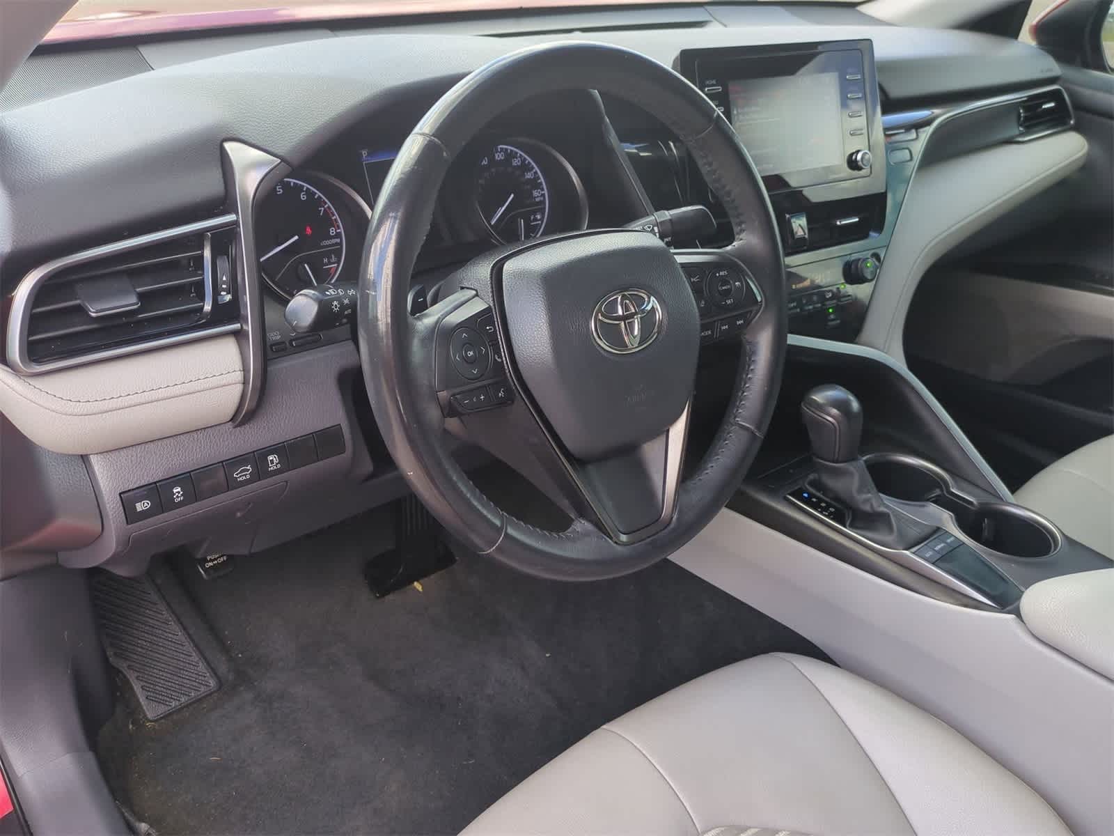 Thumbnail: 2022 Toyota Camry - 10