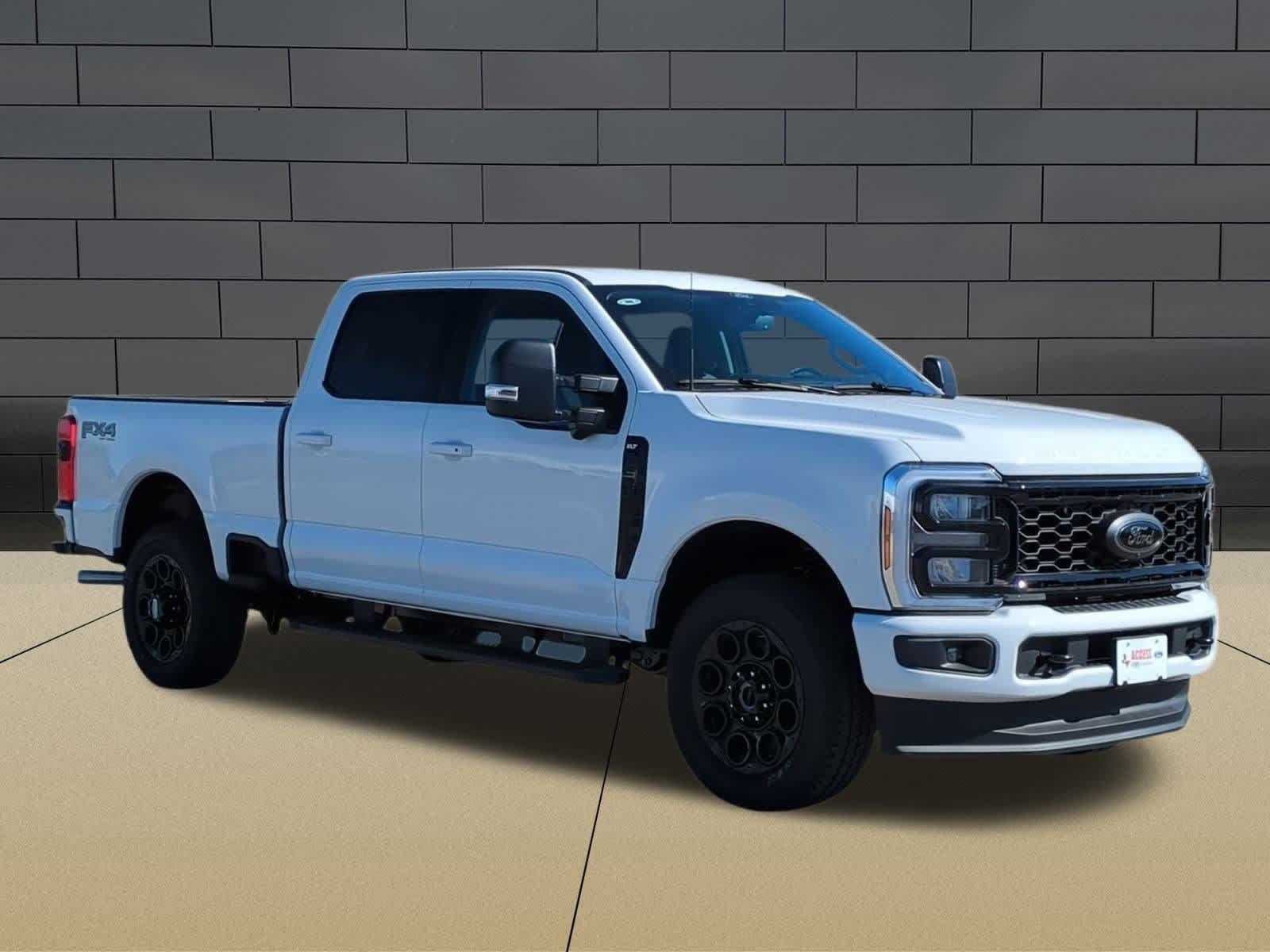 2025 Ford F-250 XLT photo 2
