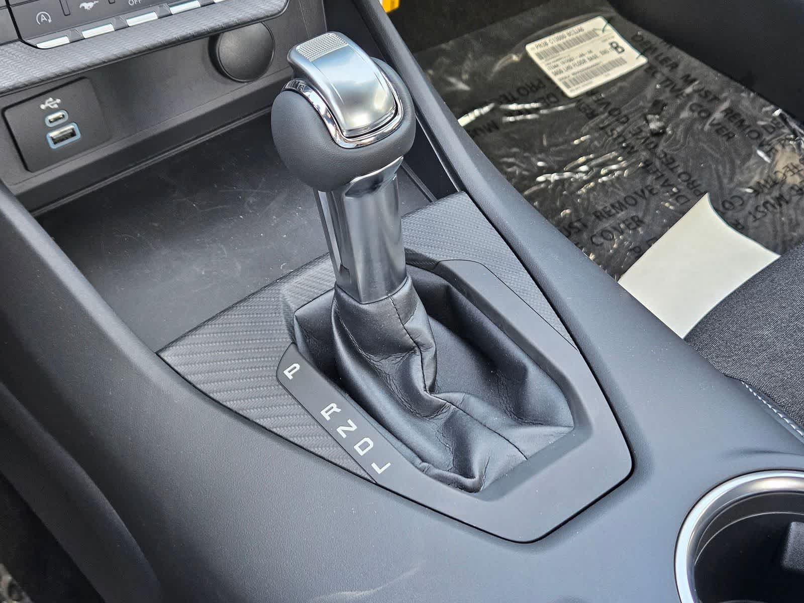 Thumbnail: 2025 Ford Mustang - 15