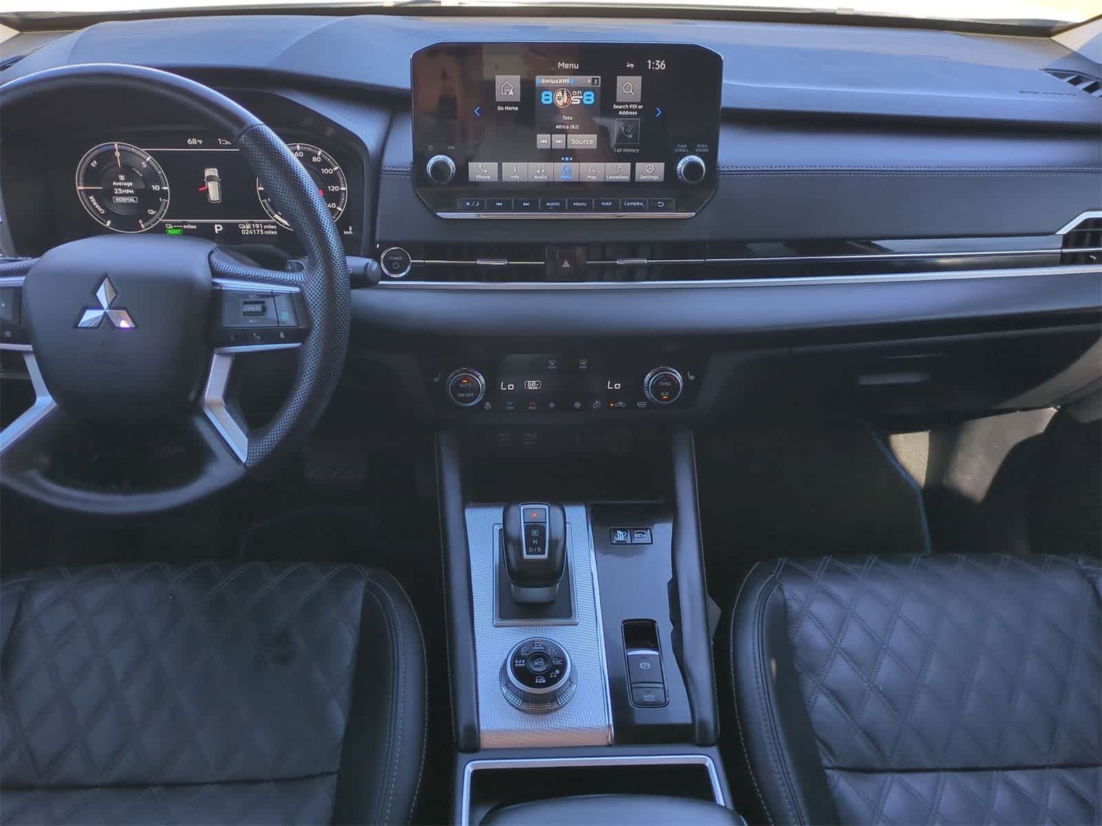 Thumbnail: 2023 Mitsubishi Outlander - 21