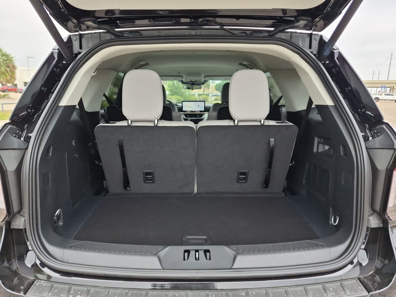 2026 Ford Explorer Active - Photo 25