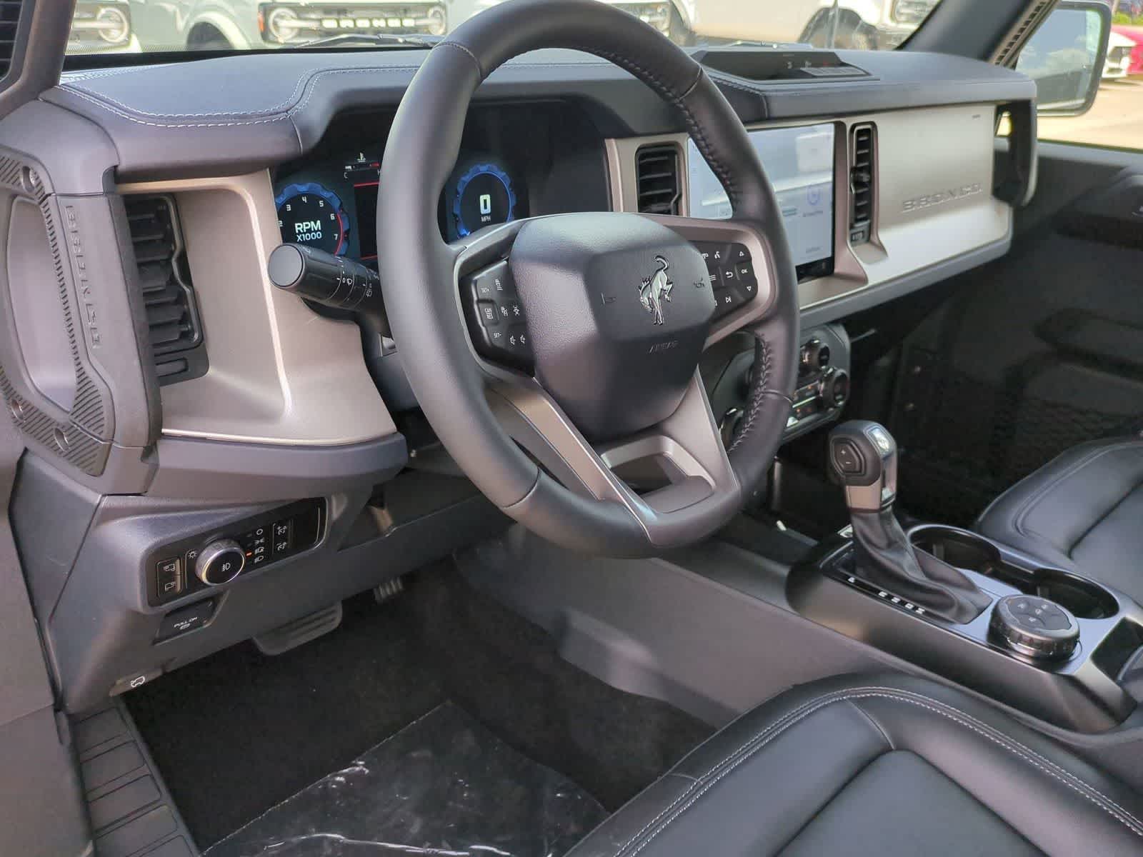 Thumbnail: 2025 Ford Bronco - 10