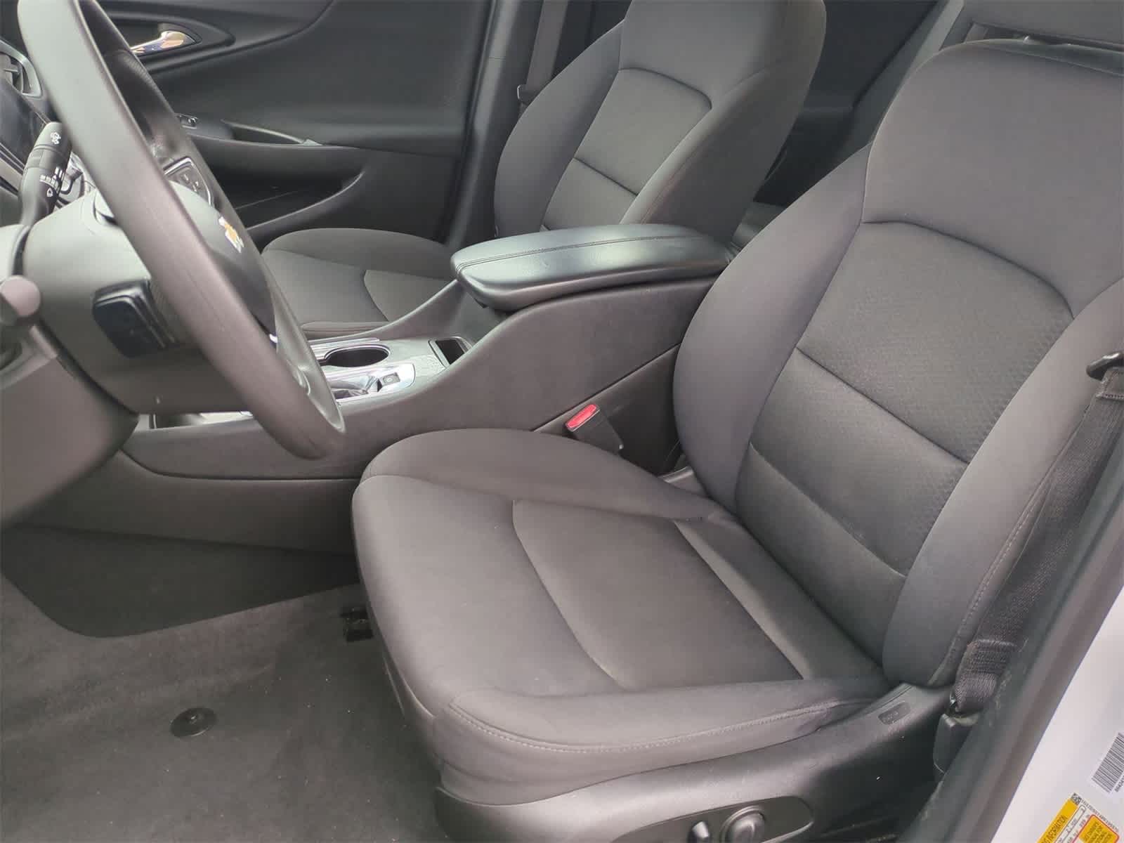 Thumbnail: 2023 Chevrolet Malibu - 18