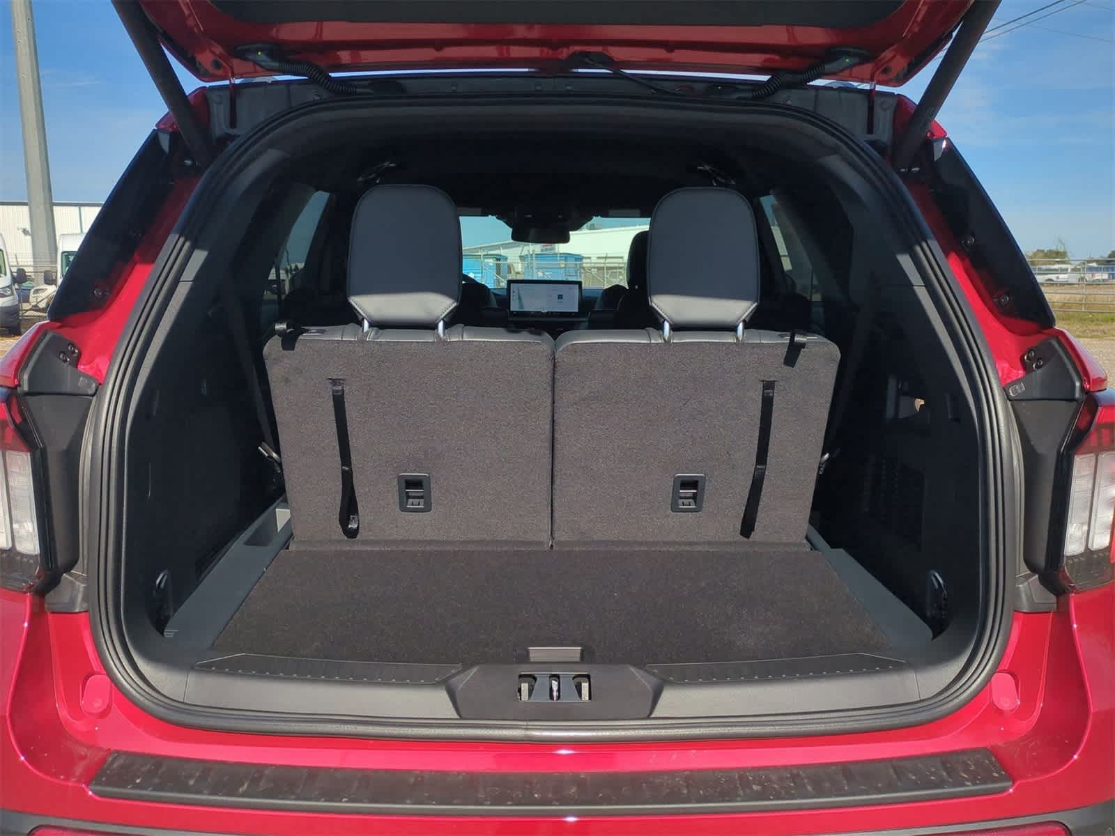 Thumbnail: 2026 Ford Explorer - 25