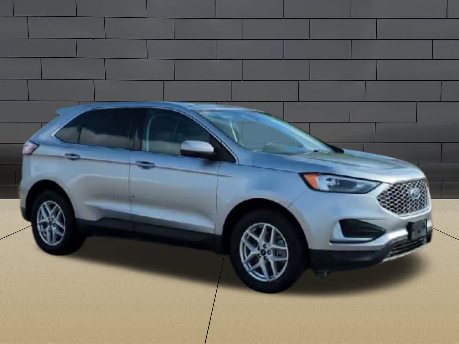 Thumbnail: 2023 Ford Edge - 2
