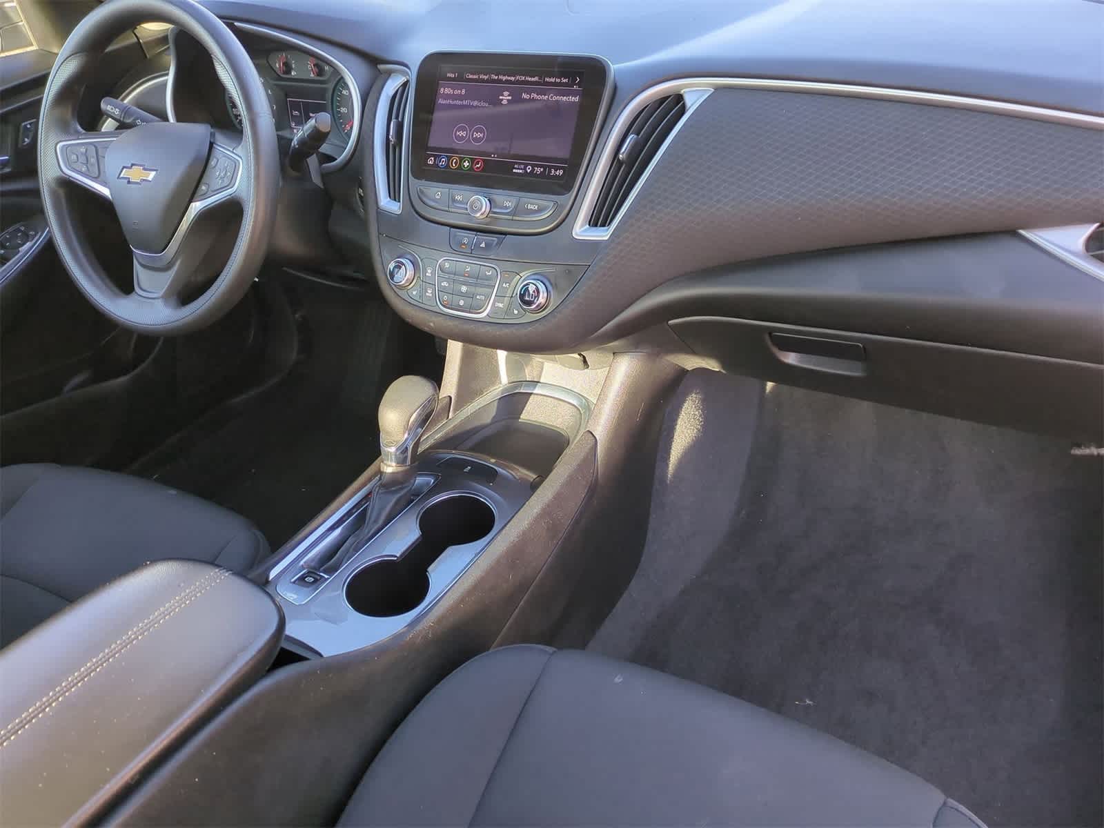 Thumbnail: 2022 Chevrolet Malibu - 28