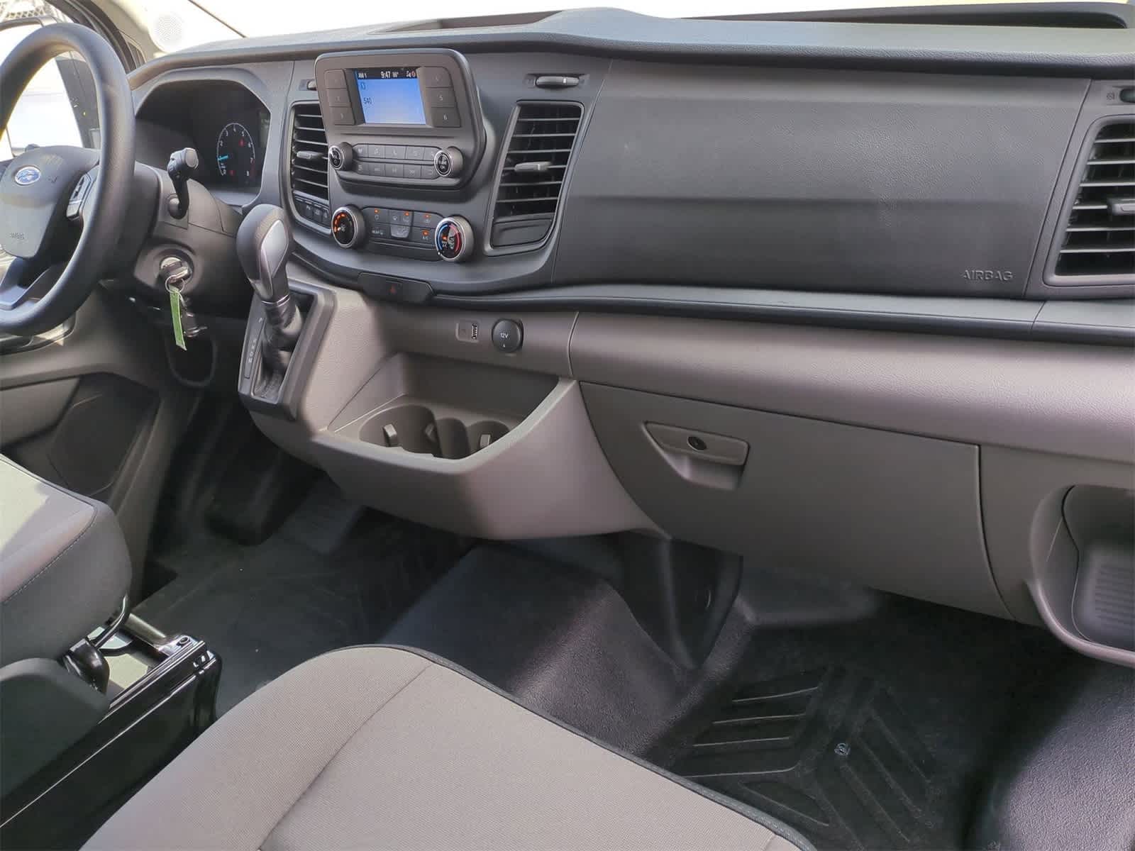 Thumbnail: 2025 Ford Econoline - 24