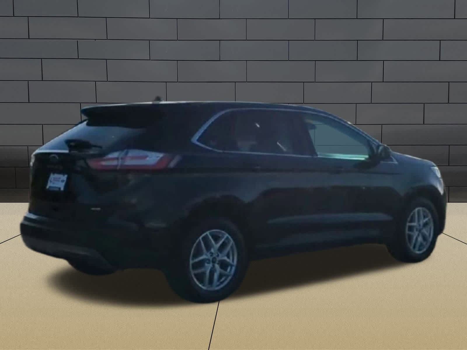 Thumbnail: 2022 Ford Edge - 8