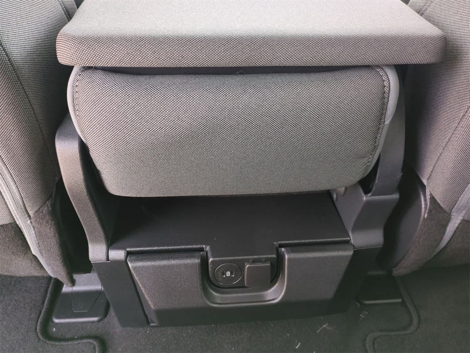 Thumbnail: 2025 Ford F-250 - 19