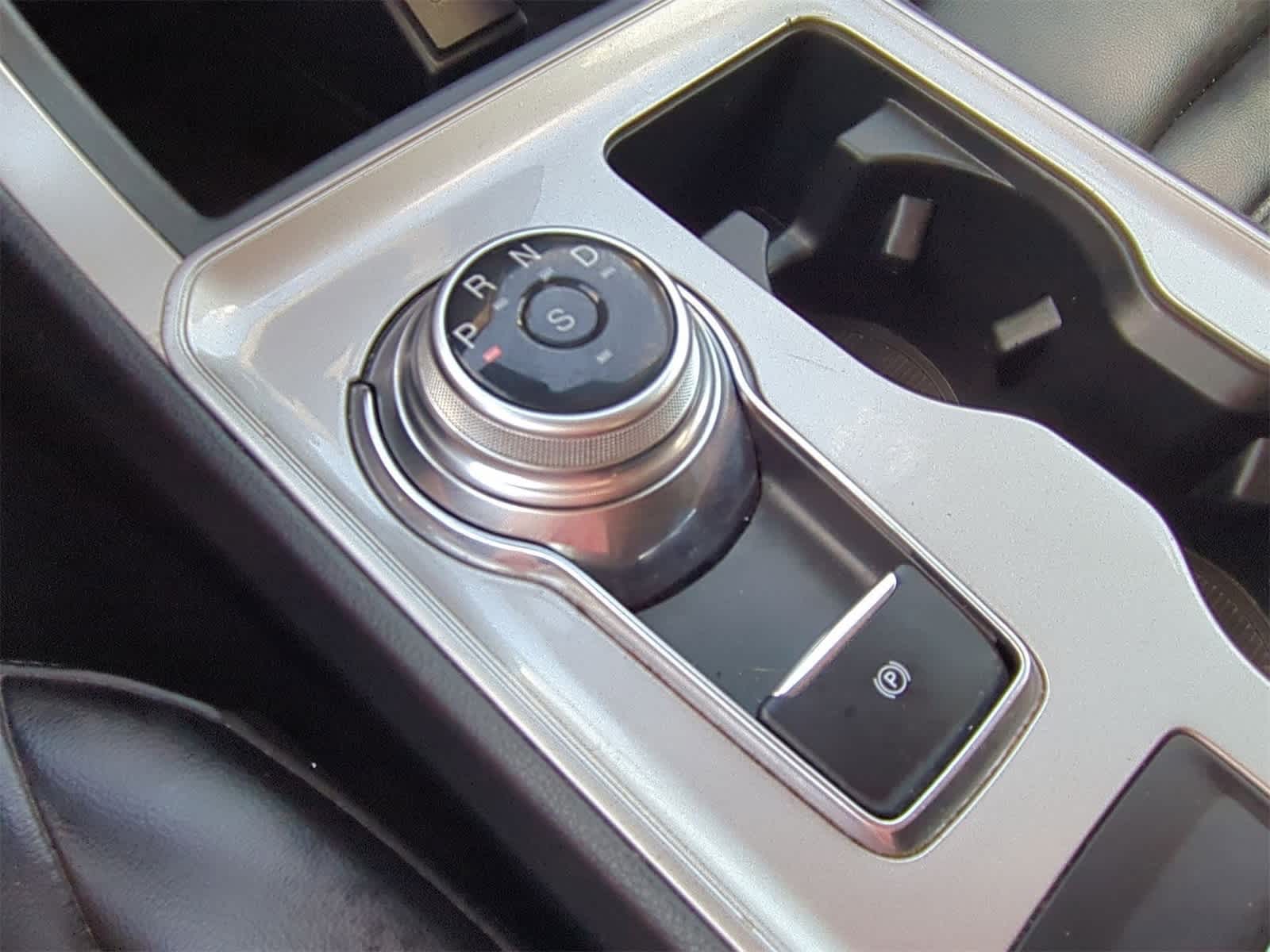 Thumbnail: 2023 Ford Edge - 15