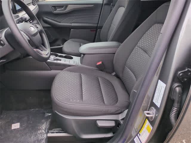 Thumbnail: 2025 Ford Escape - 18