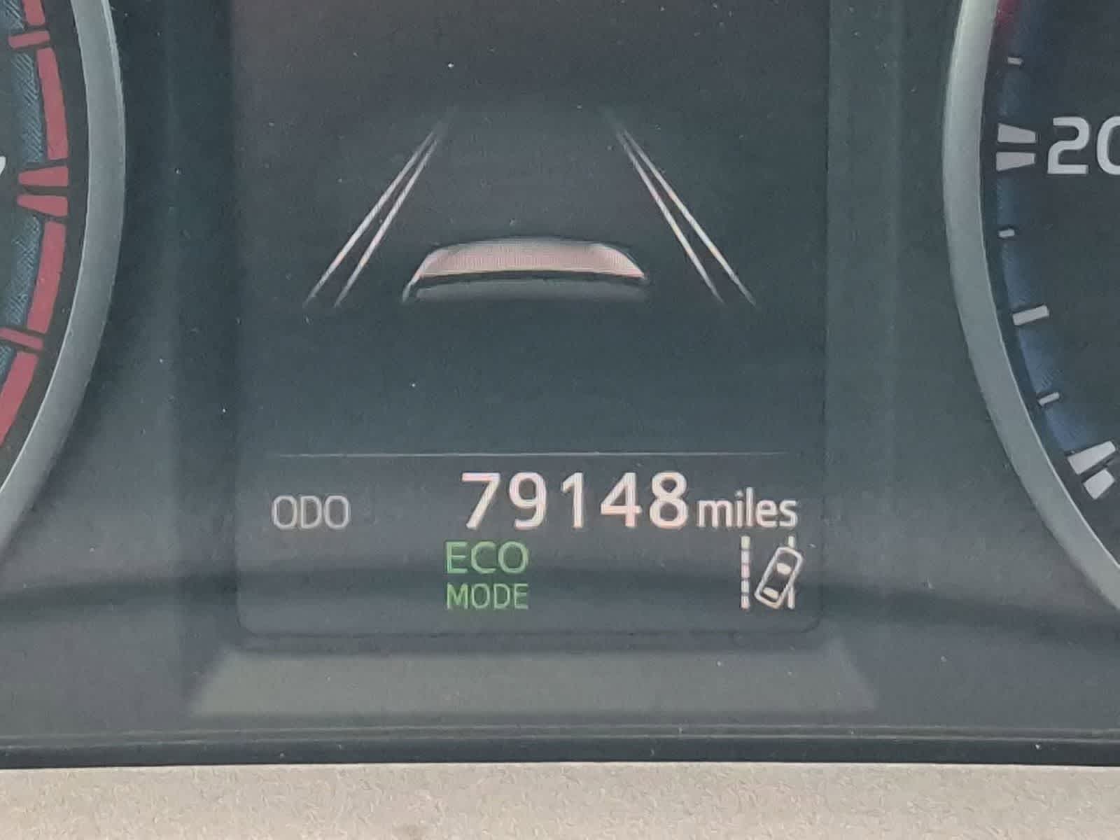 Thumbnail: 2018 Toyota RAV4 - 12