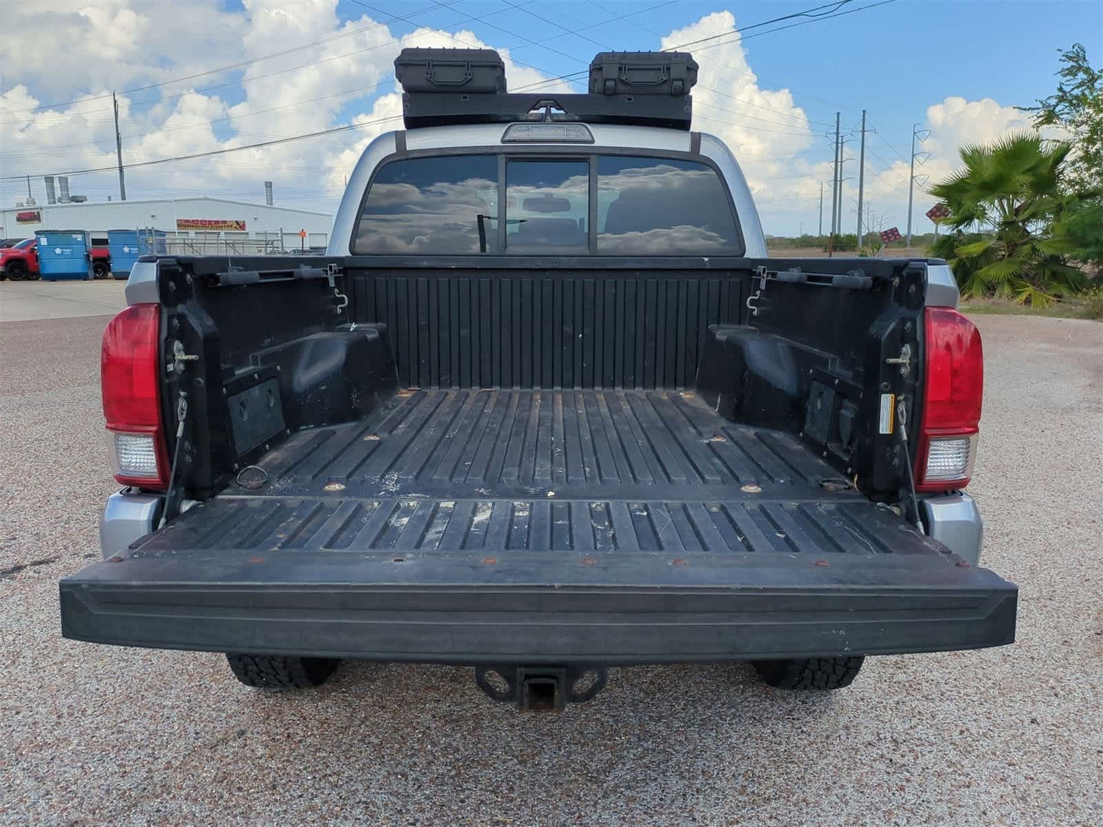 Thumbnail: 2016 Toyota Tacoma - 24