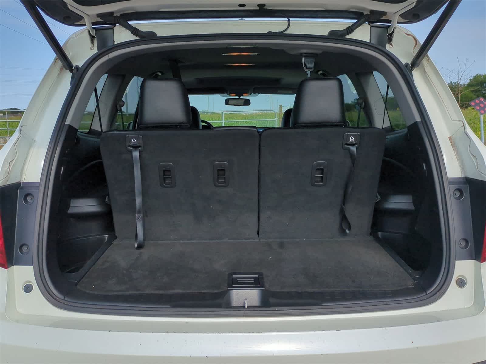 Thumbnail: 2018 Honda Pilot - 25