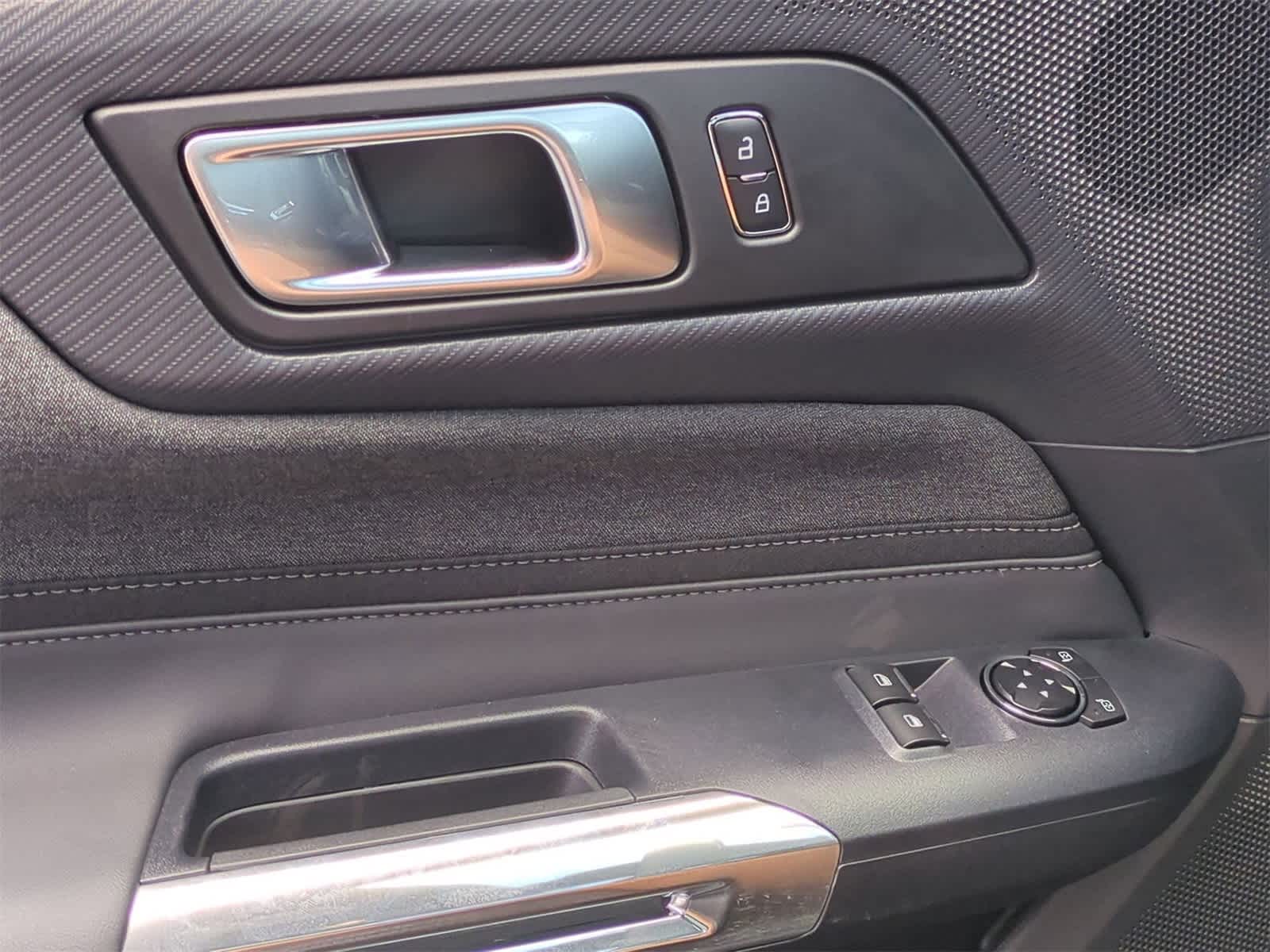 Thumbnail: 2025 Ford Mustang - 21